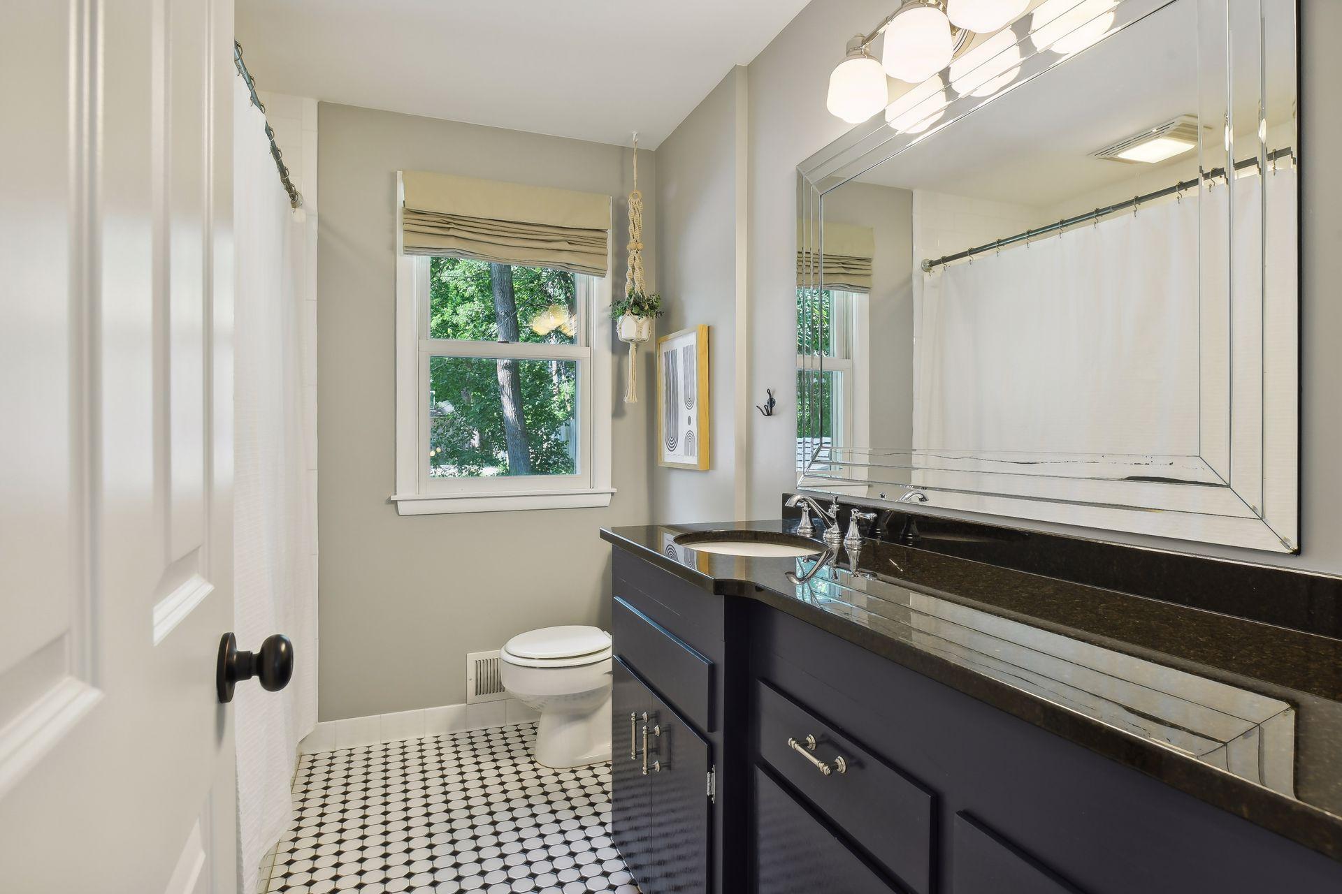 6216 Meadowbrook Boulevard