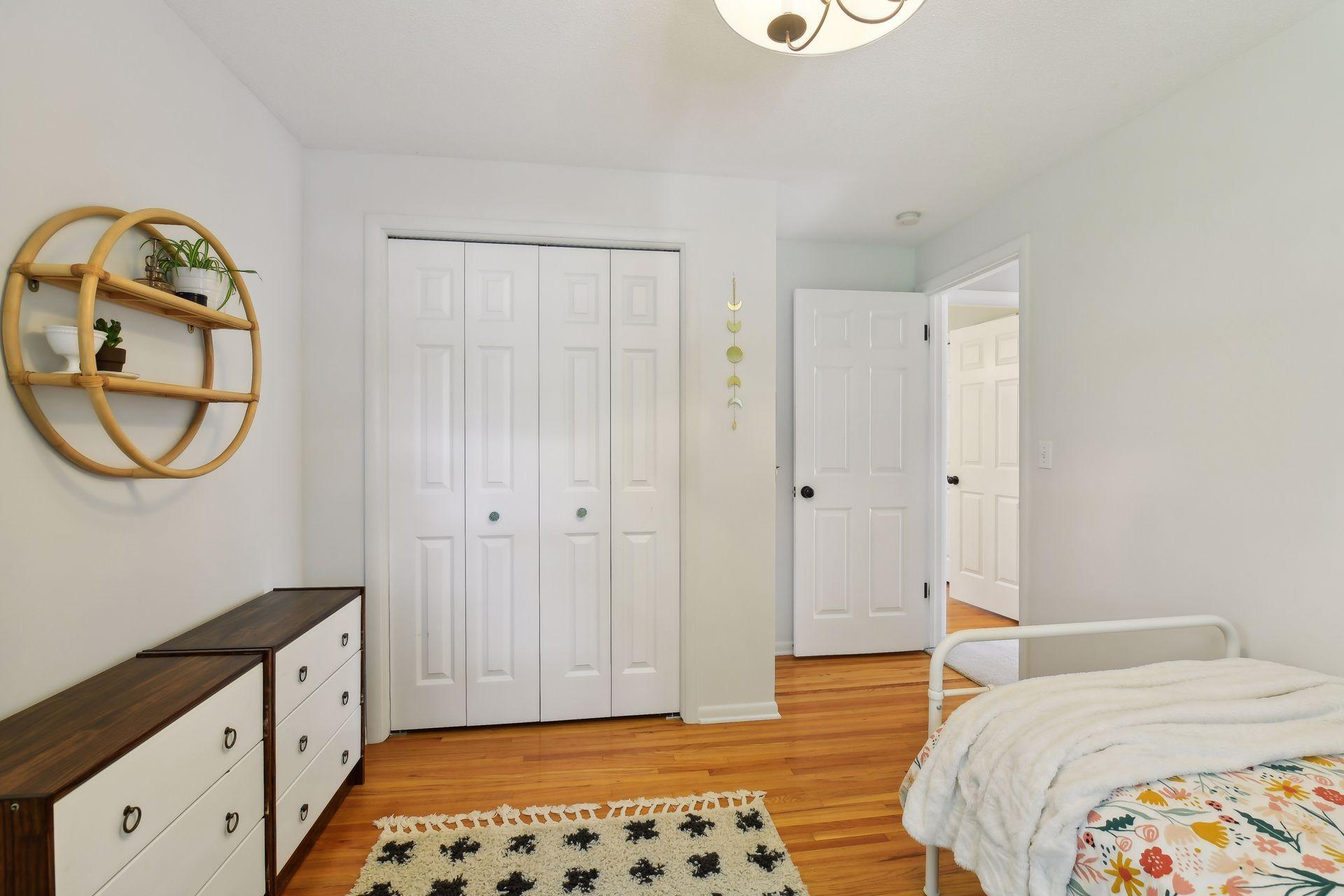 6216 Meadowbrook Boulevard