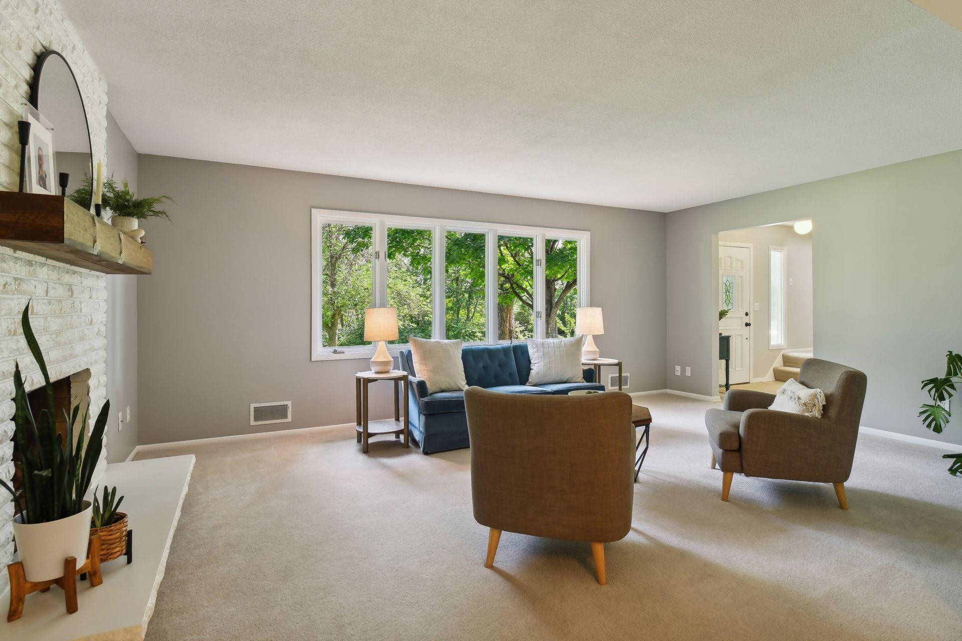 6216 Meadowbrook Boulevard