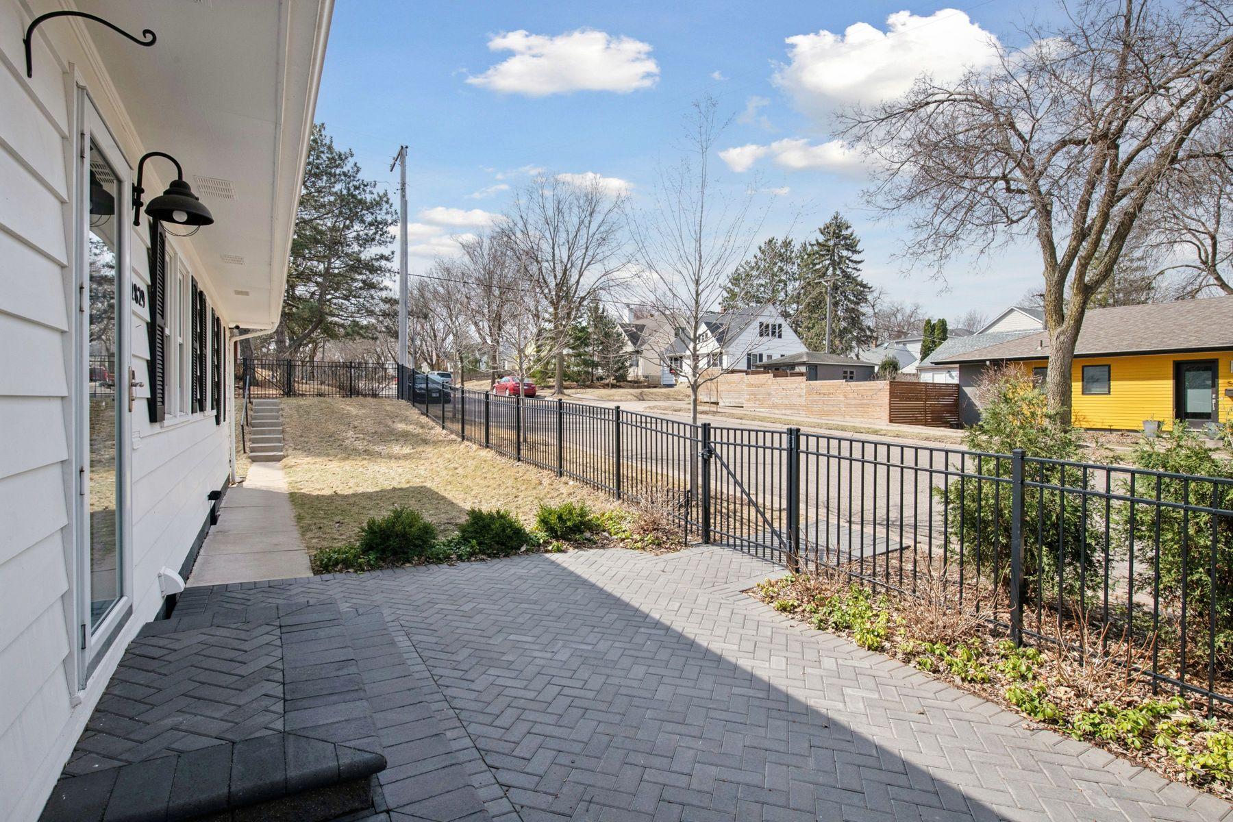 2829 W 54th Street