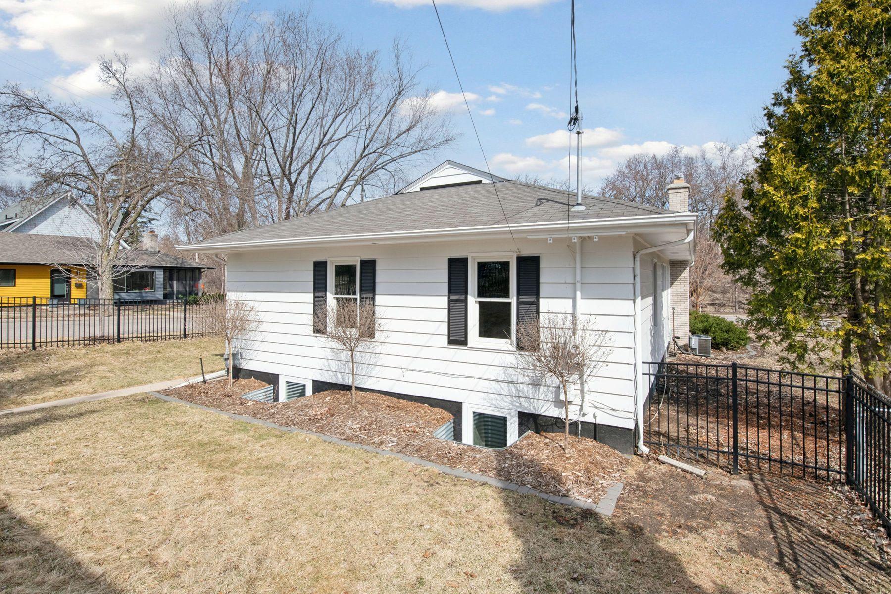 2829 W 54th Street