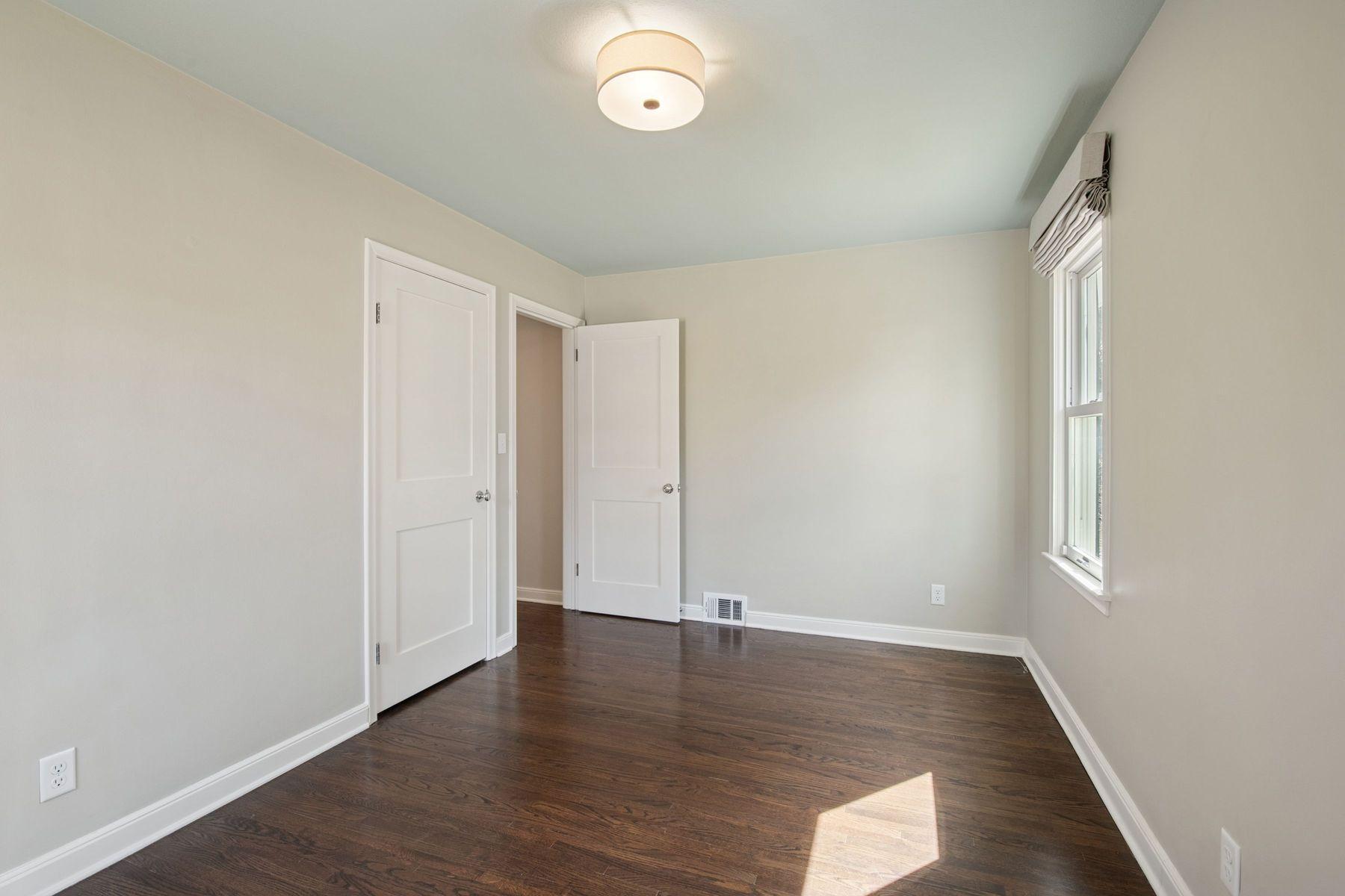 2829 W 54th Street