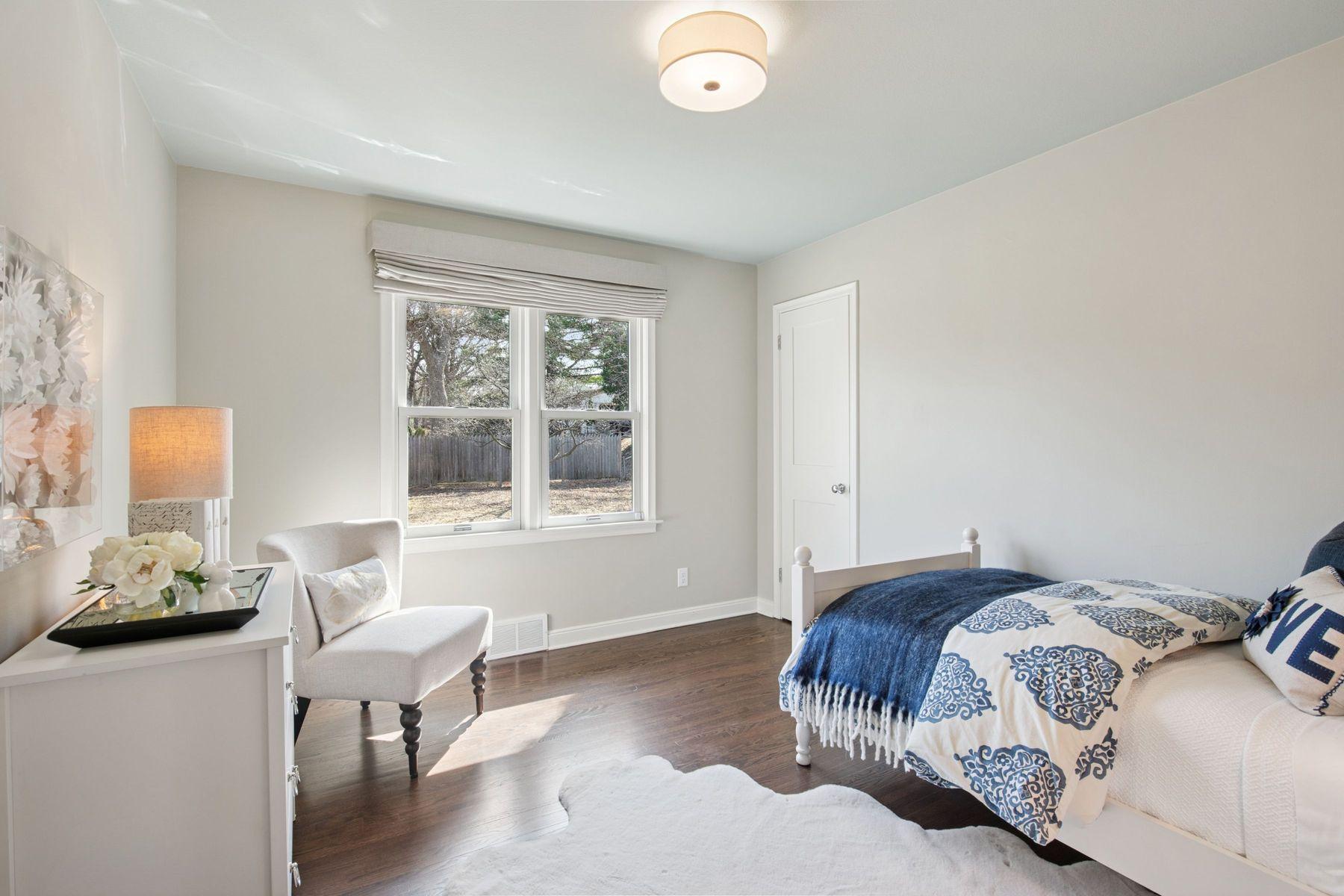 2829 W 54th Street