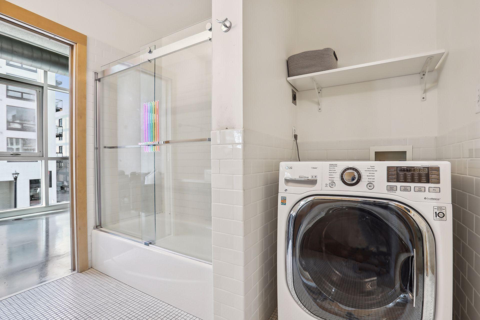 345 6th Avenue N Unit: 201