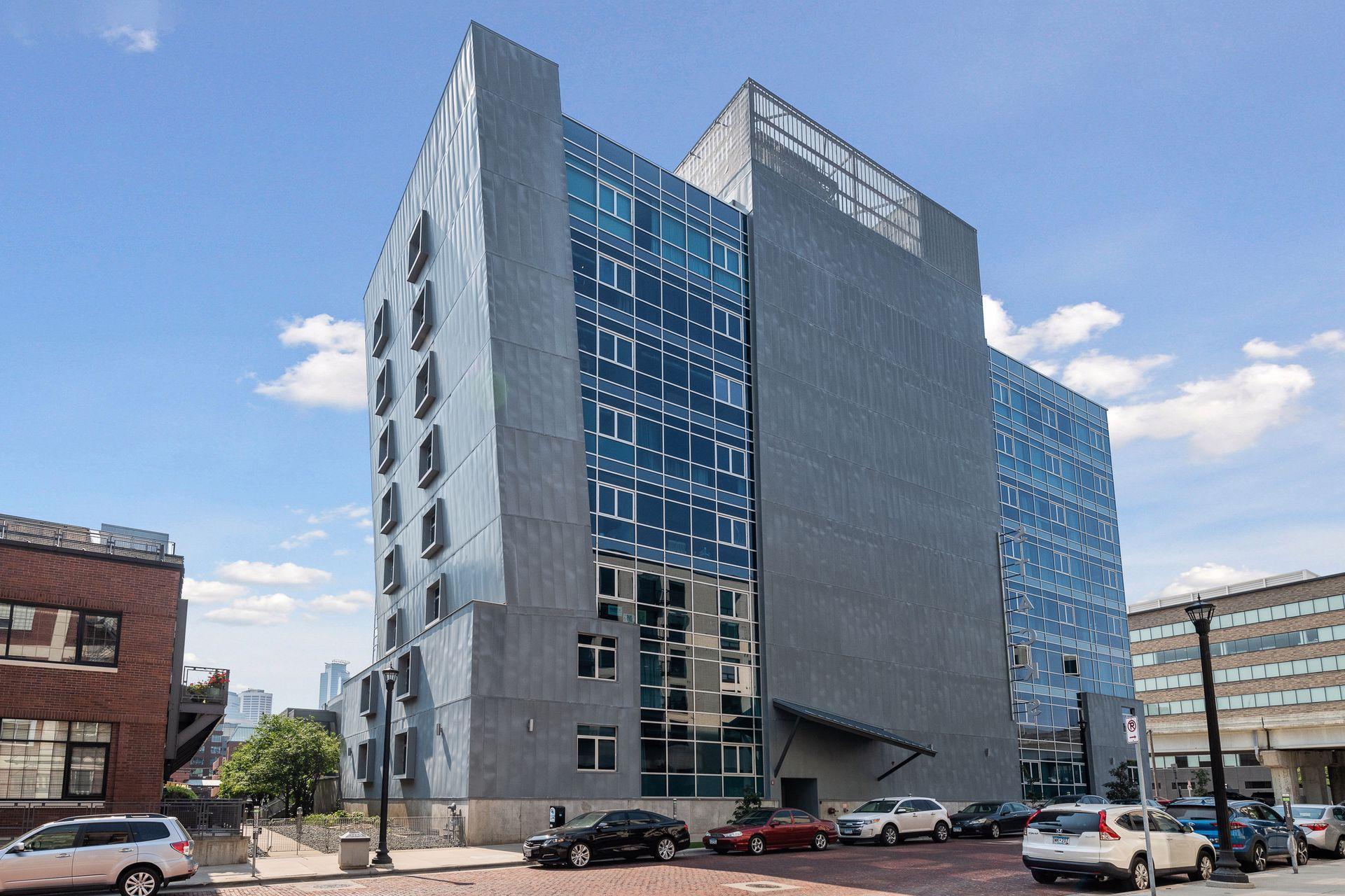 345 6th Avenue N Unit: 201