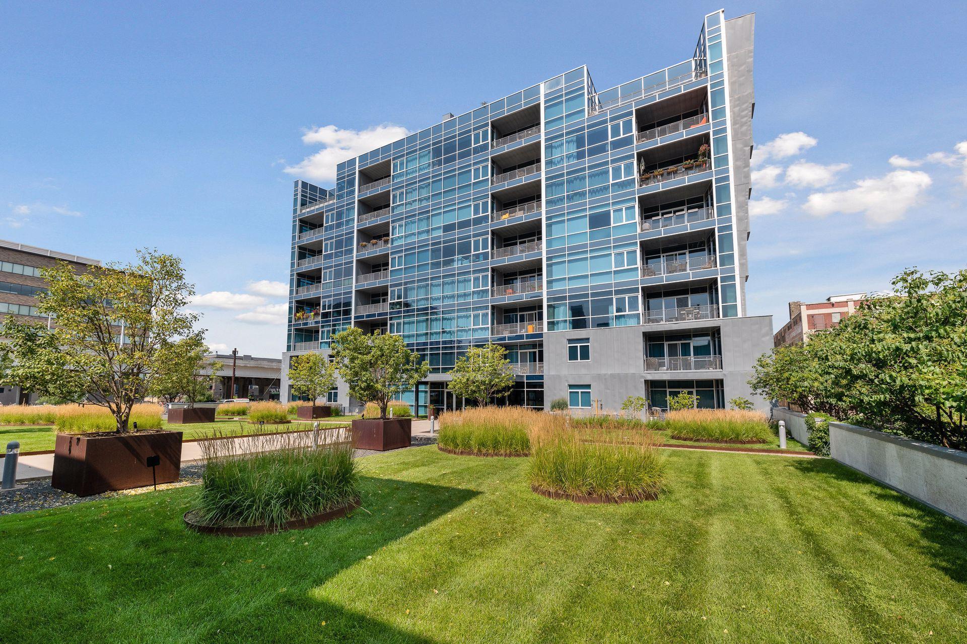 345 6th Avenue N Unit: 201