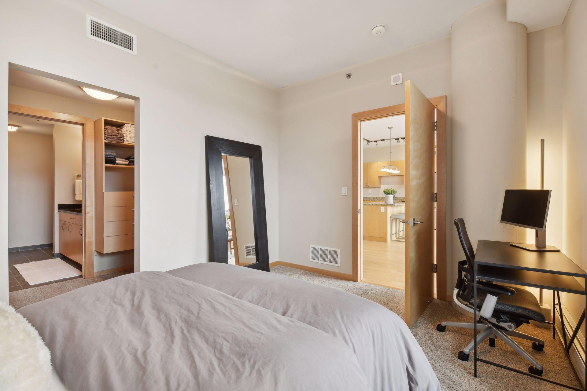 215 10th Avenue S Unit: 534