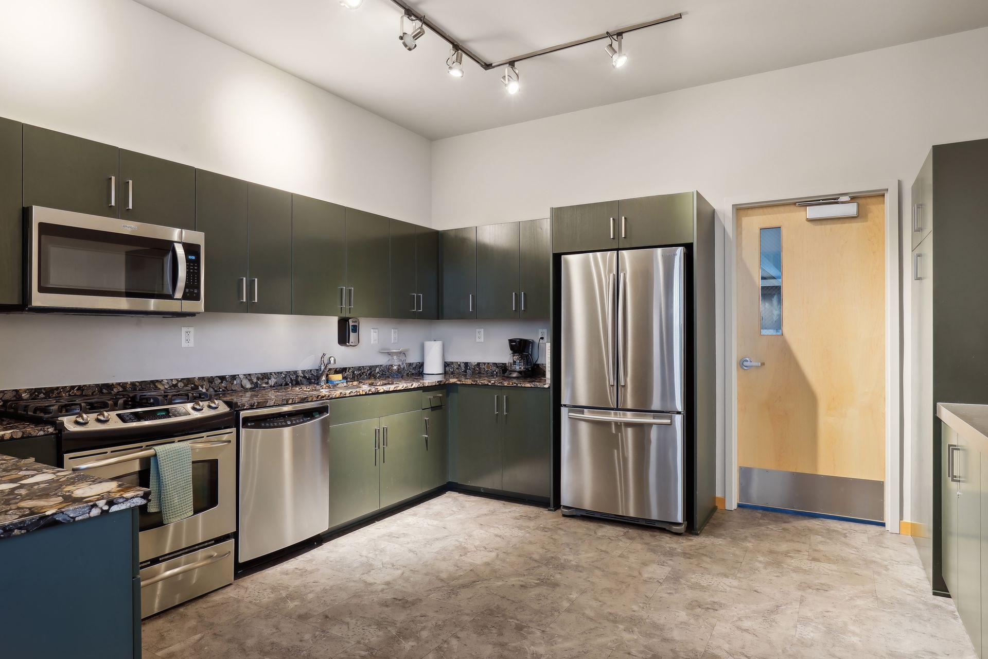 215 10th Avenue S Unit: 534