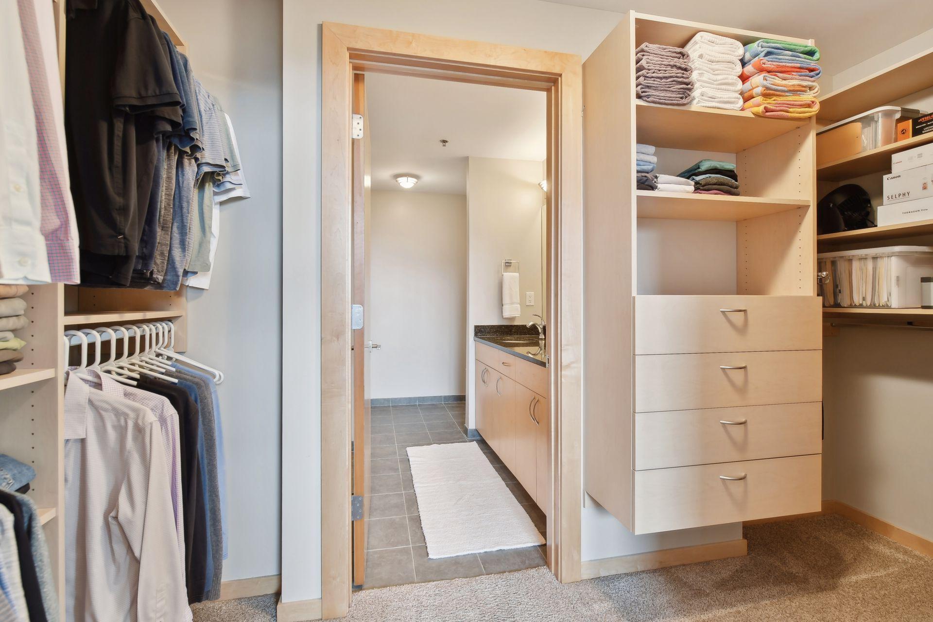 215 10th Avenue S Unit: 534