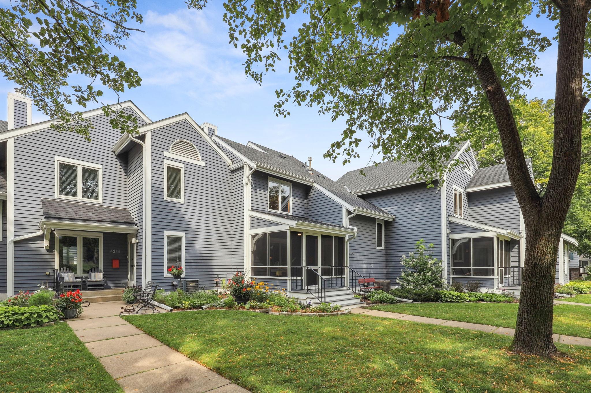 4232 Sheridan Avenue S