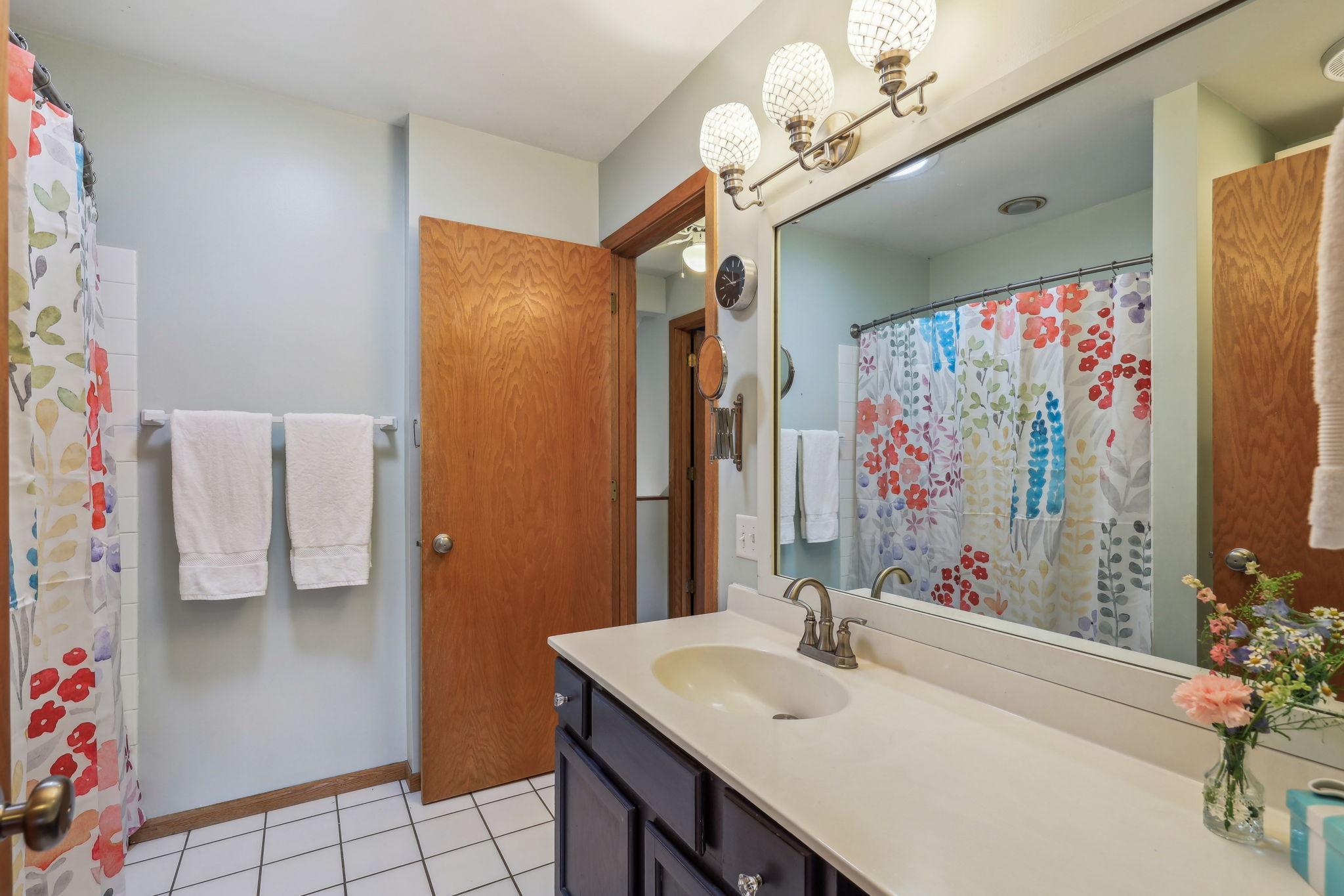 4232 Sheridan Avenue S