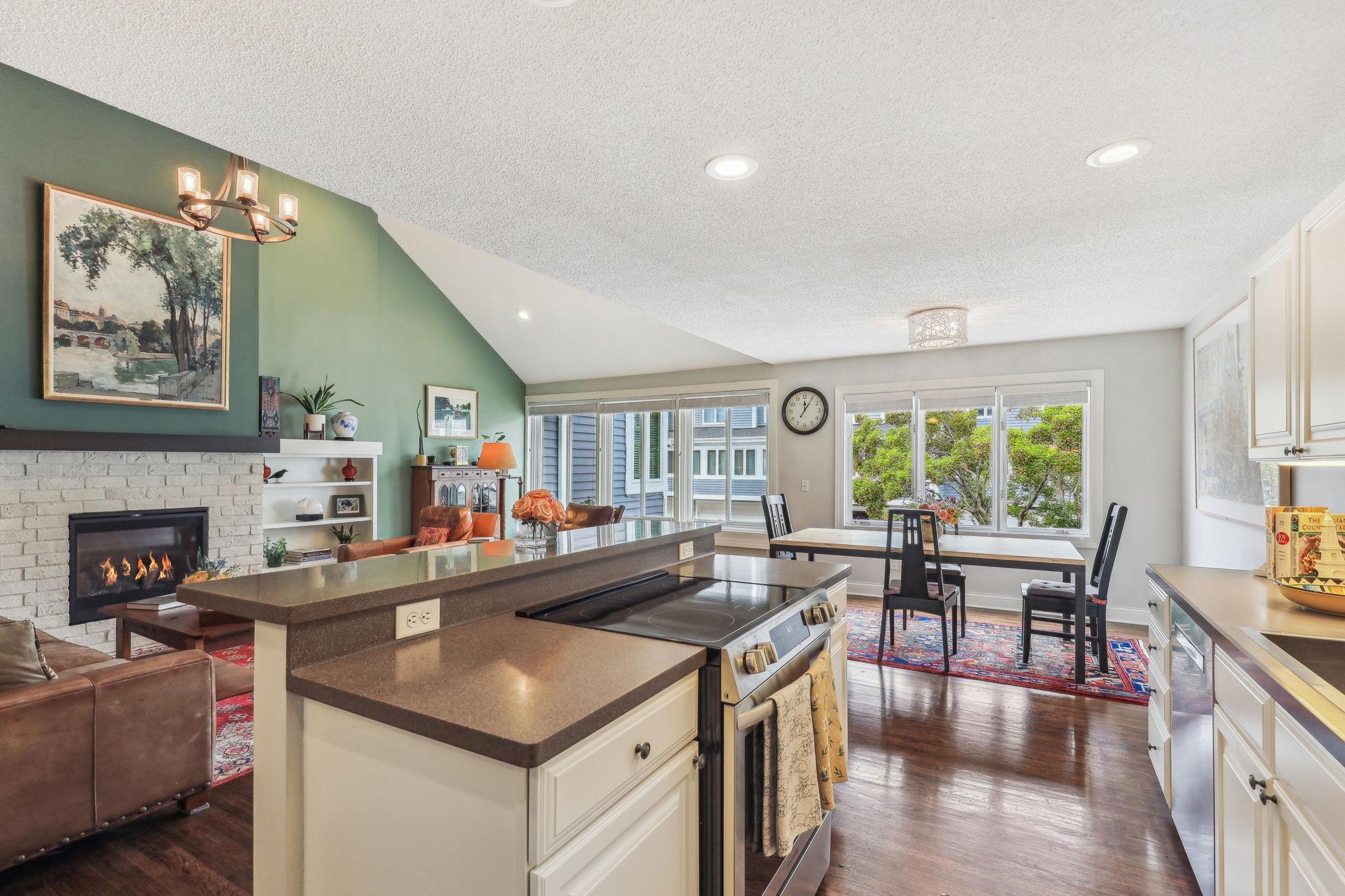 4232 Sheridan Avenue S