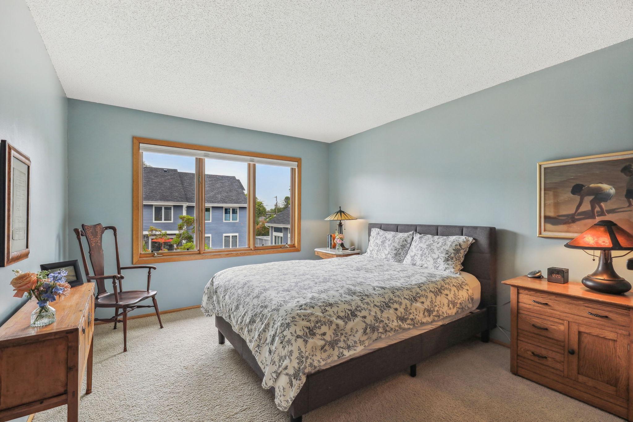 4232 Sheridan Avenue S