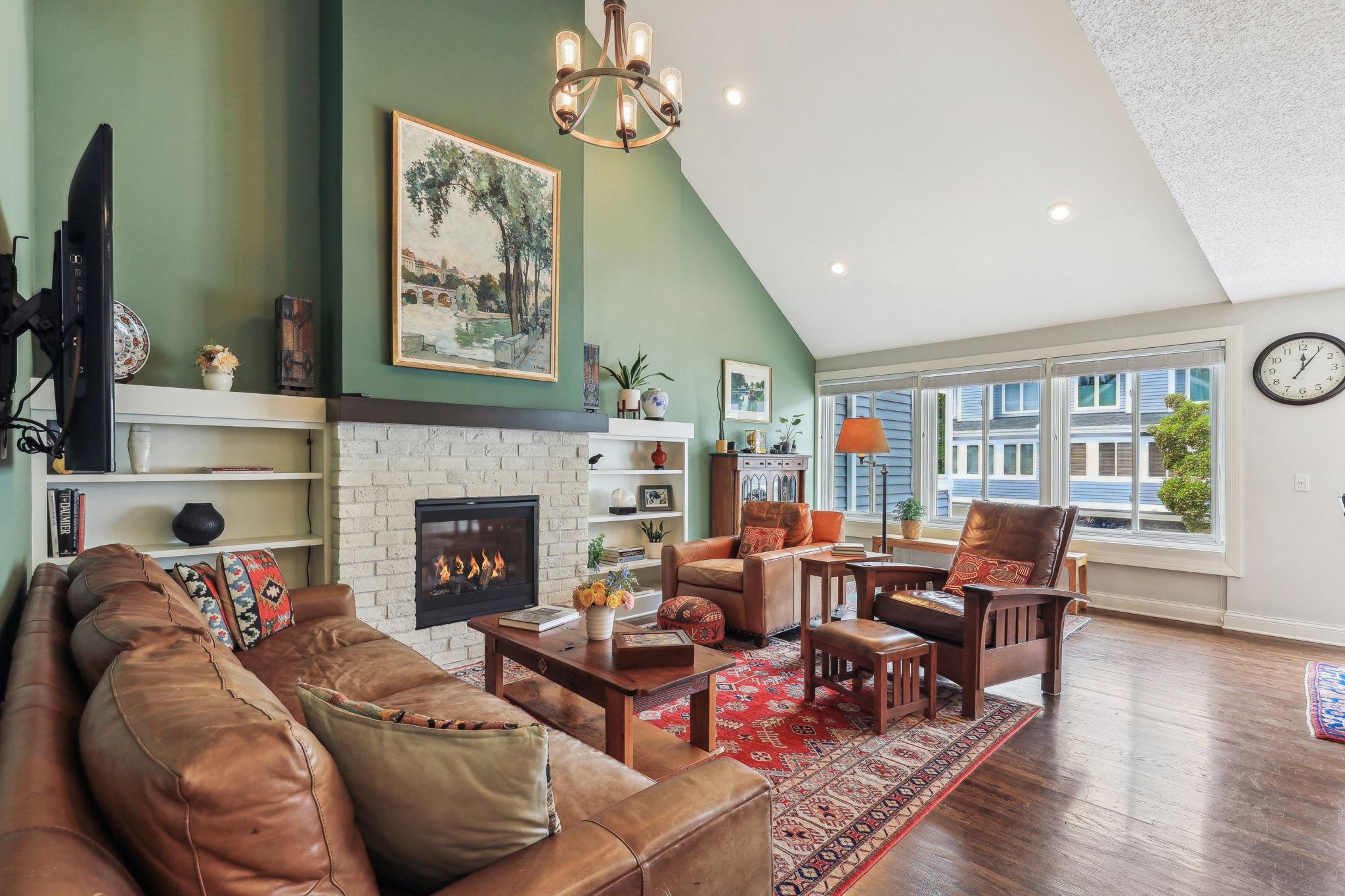 4232 Sheridan Avenue S