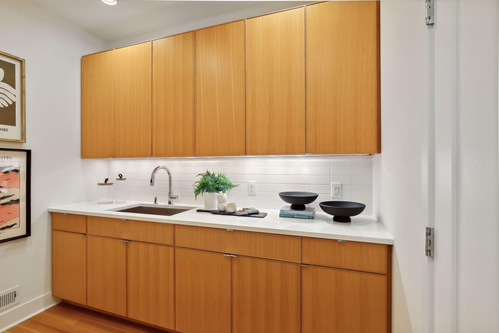 3433 Saint Paul Avenue