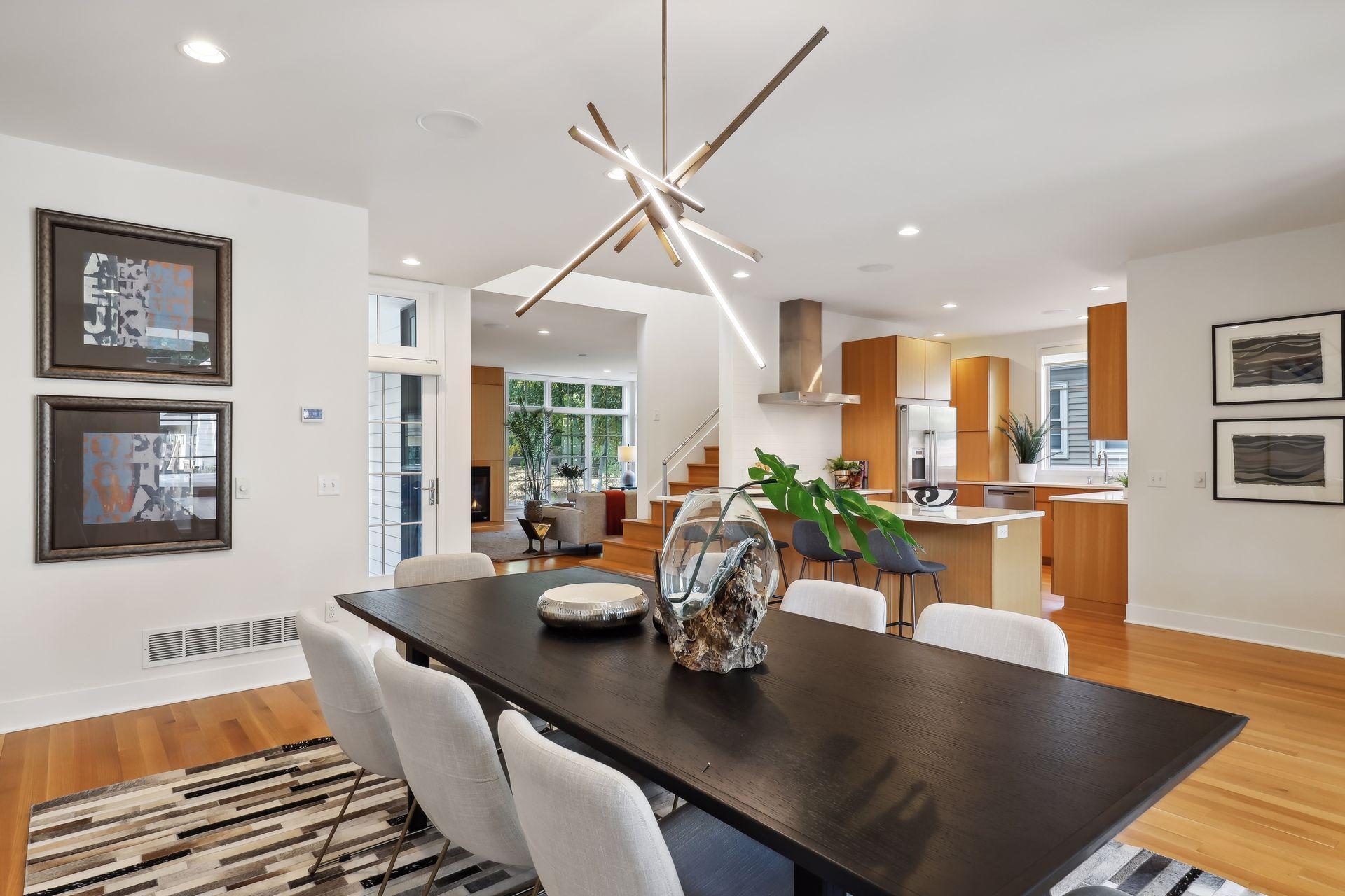 3433 Saint Paul Avenue