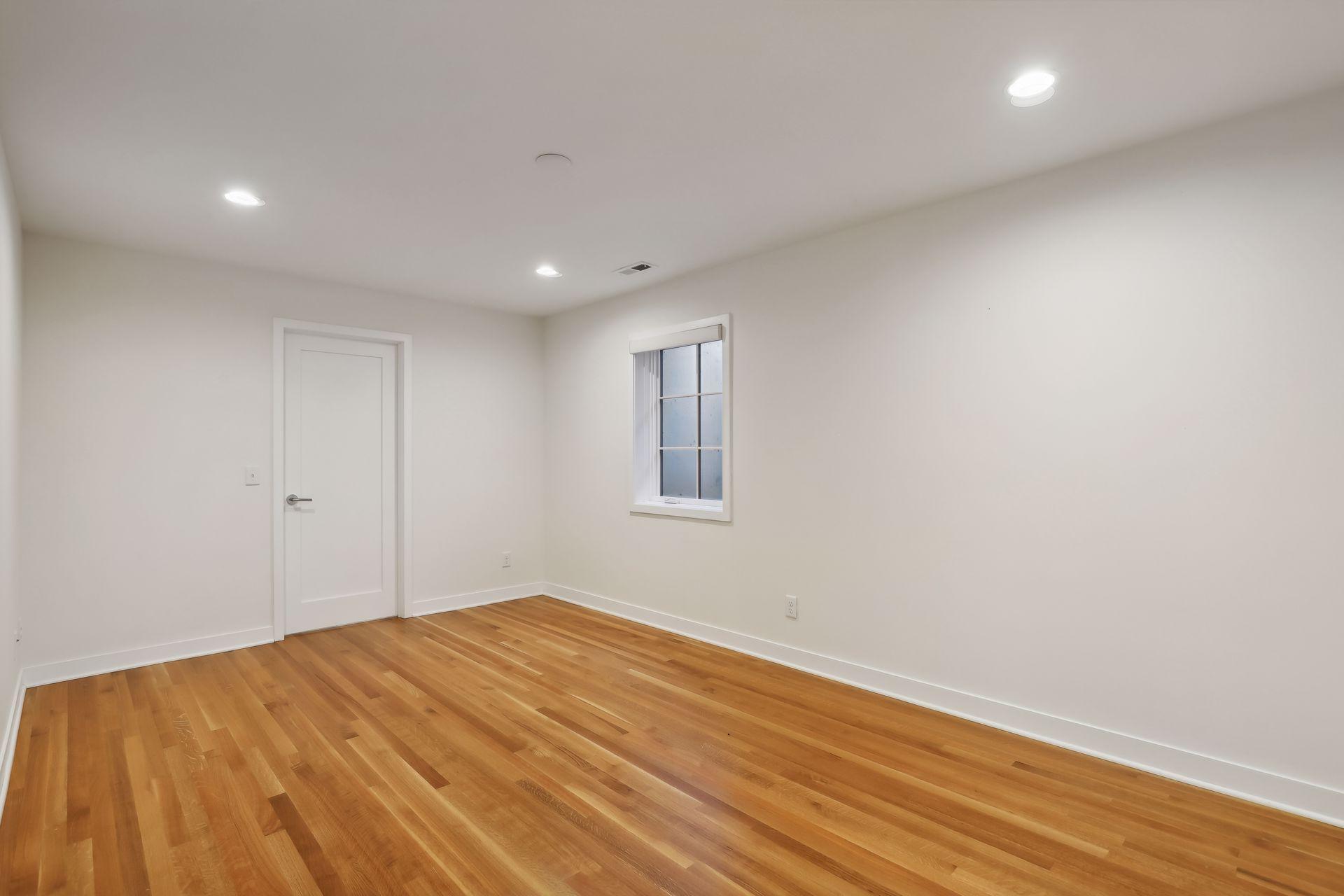 3433 Saint Paul Avenue