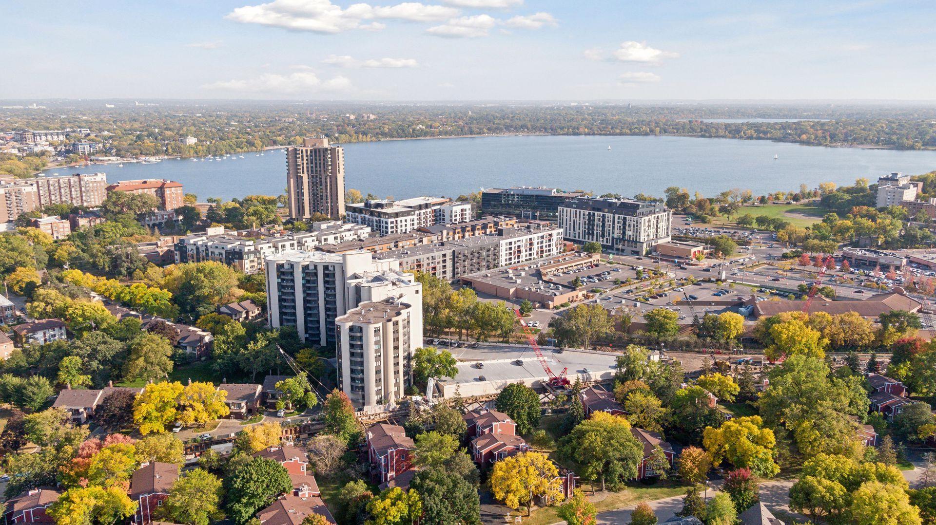 3433 Saint Paul Avenue