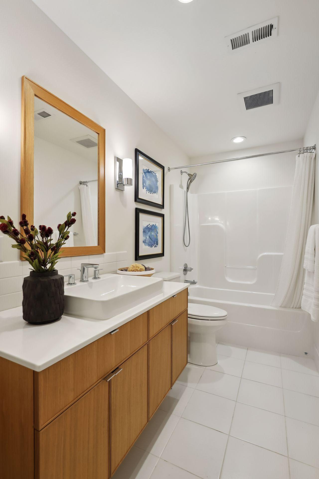 3433 Saint Paul Avenue