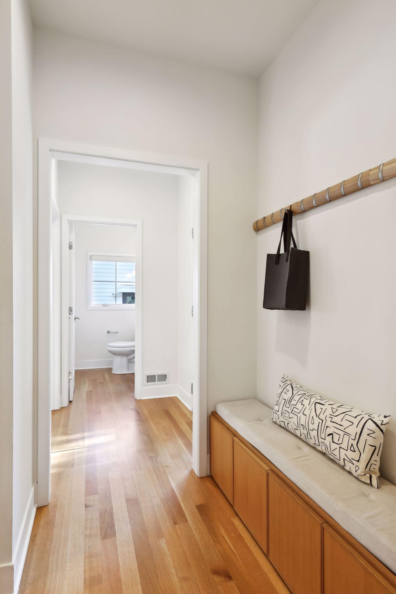 3433 Saint Paul Avenue