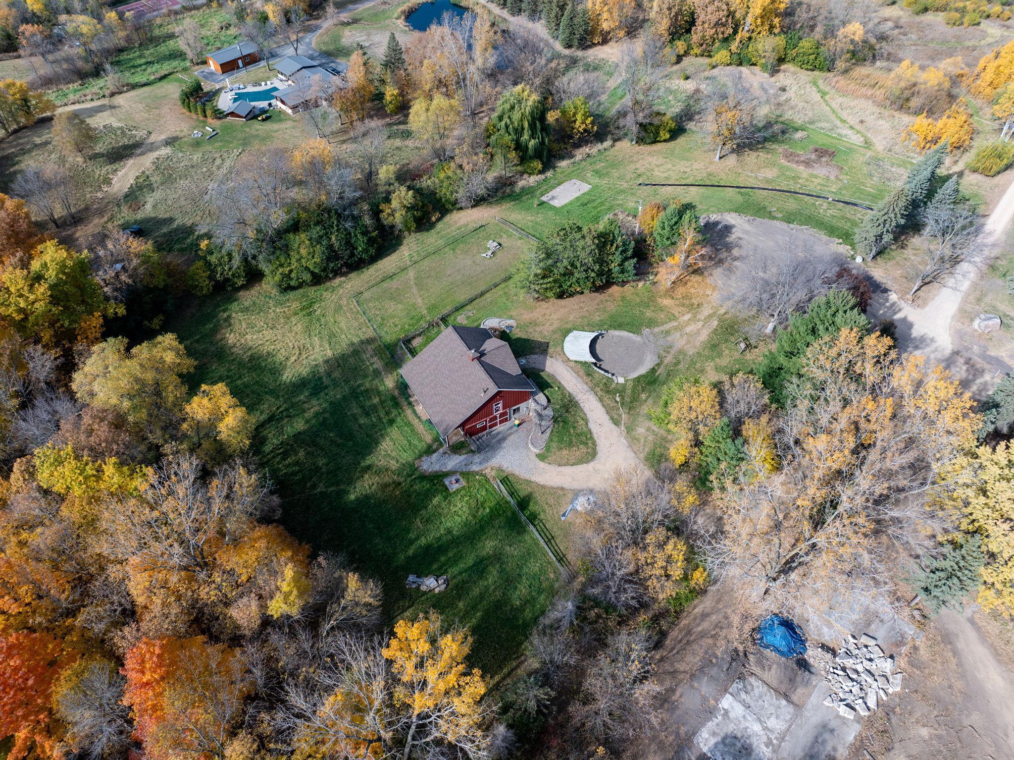945 Honey Hill