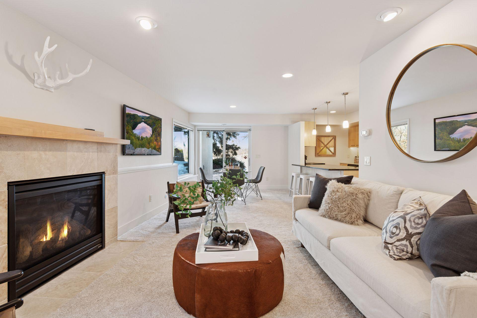 1918 Cedar Lake Parkway