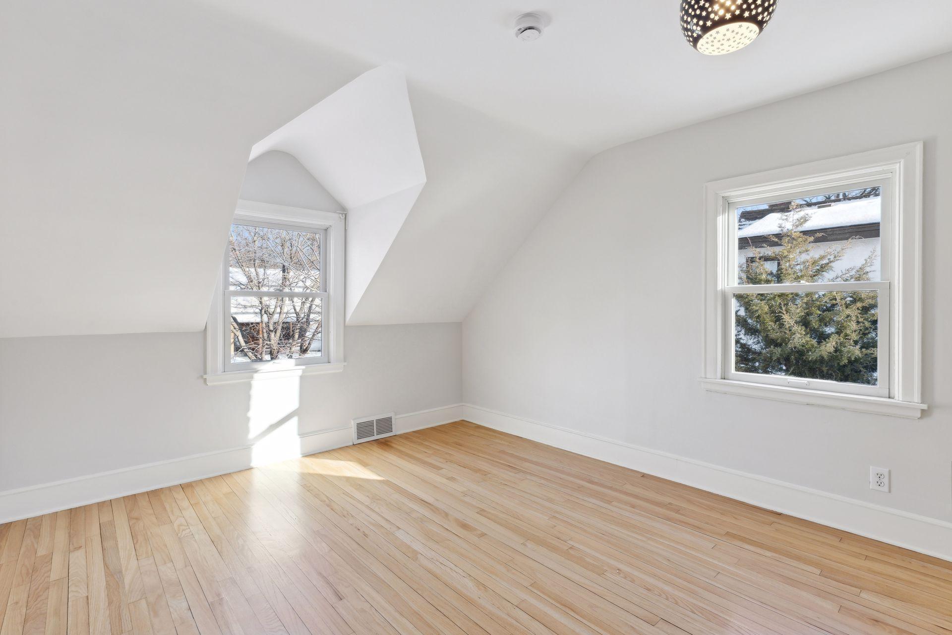 2716 Huntington Avenue