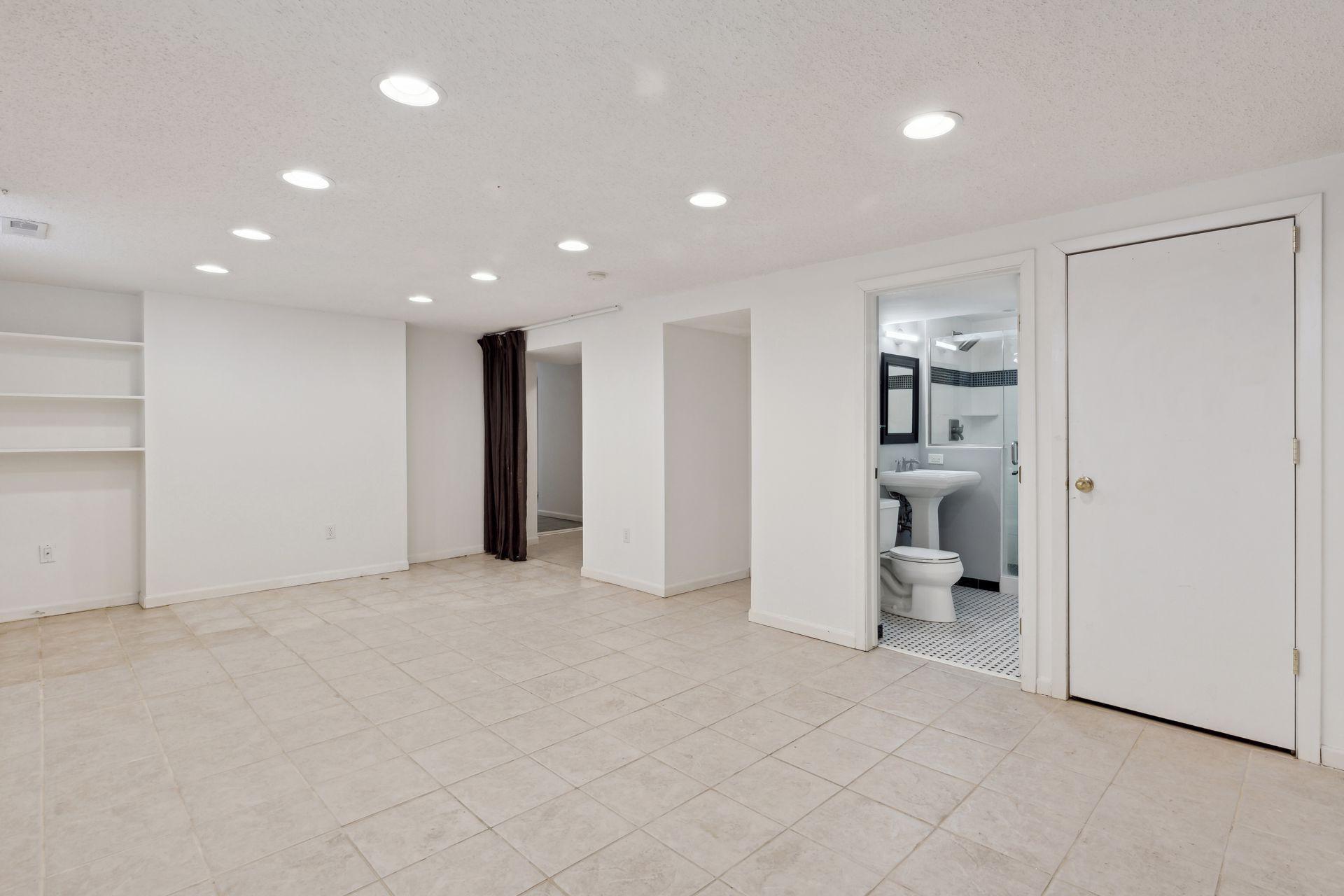 2716 Huntington Avenue