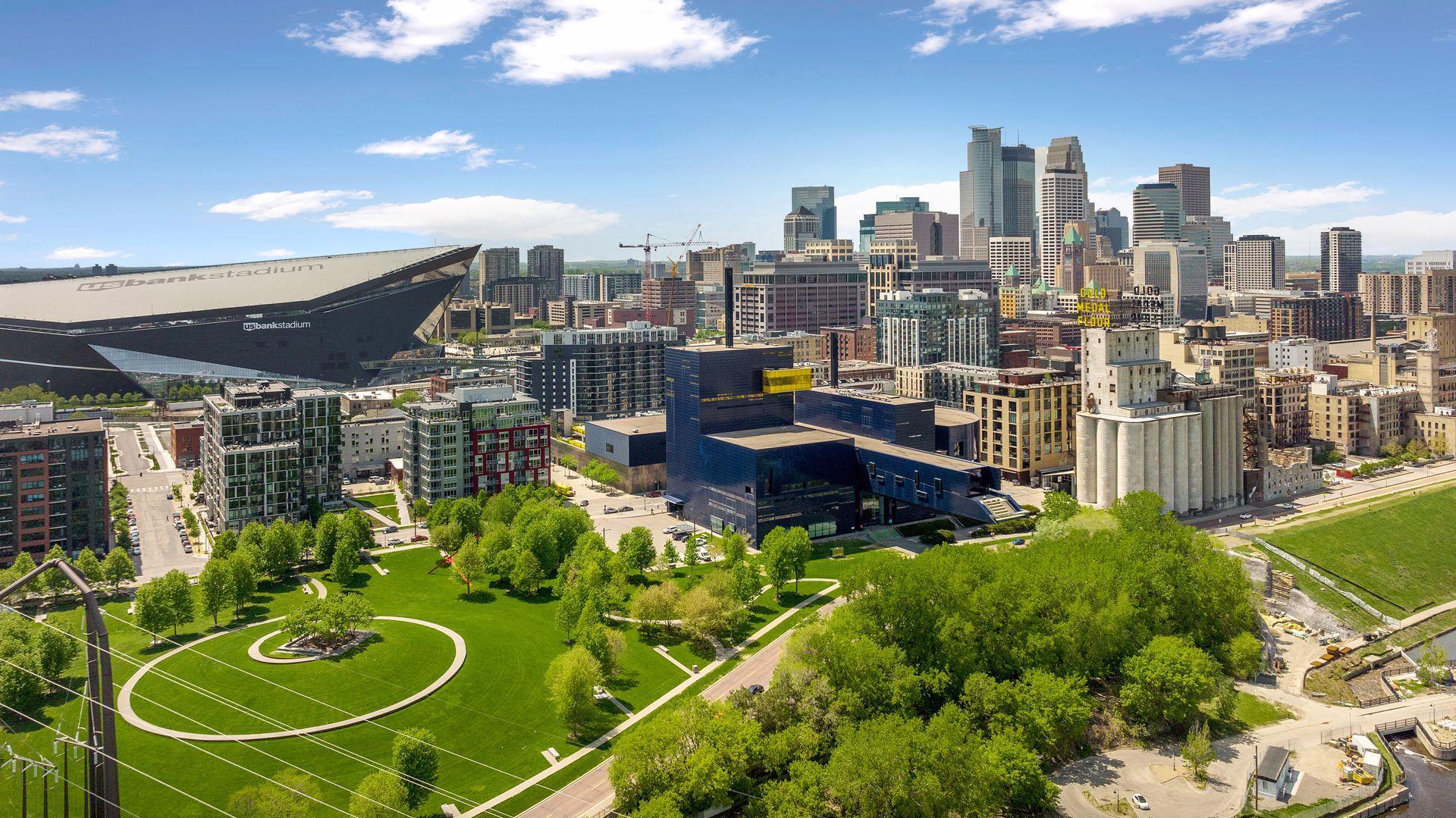 1111 W River Parkway Unit: 26B