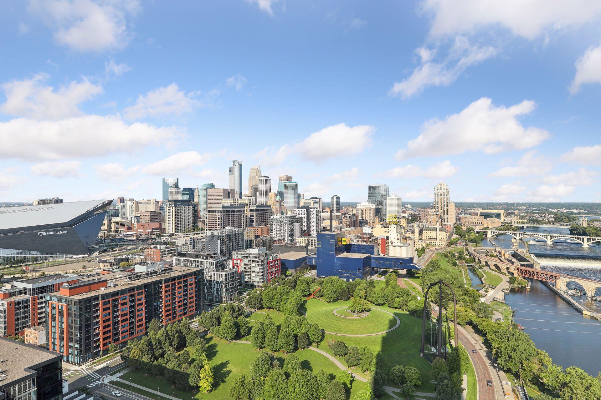 1111 W River Parkway Unit: 26B