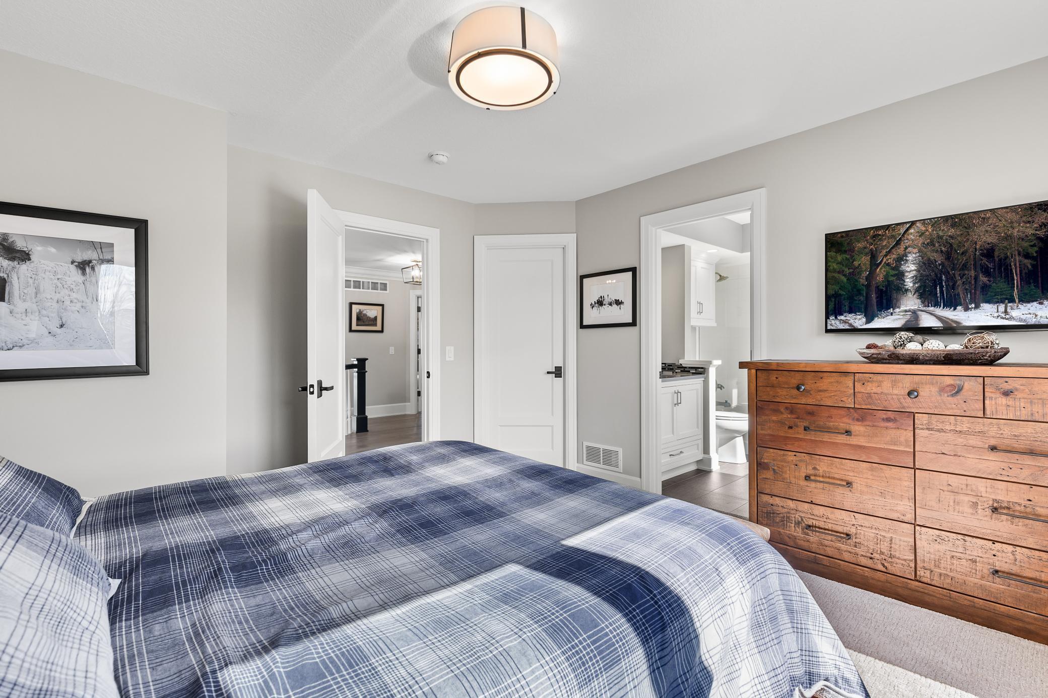 10072 Gristmill Ridge