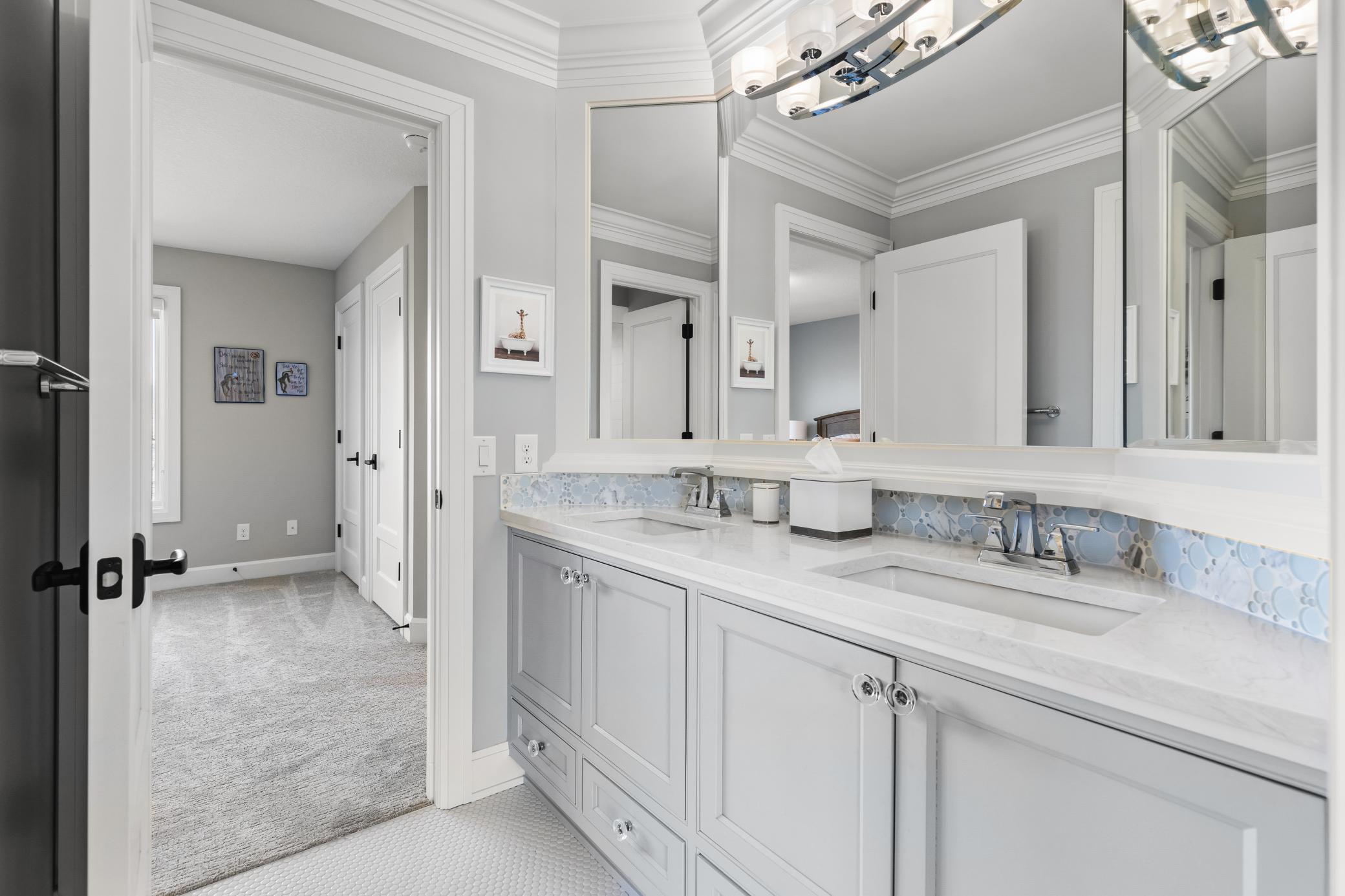 10072 Gristmill Ridge