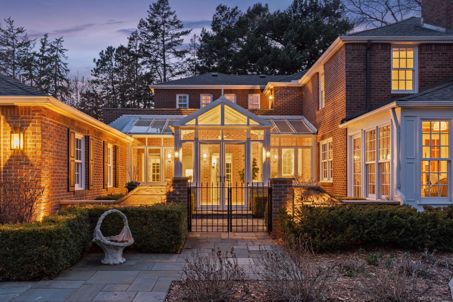 4701 Golf Terrace