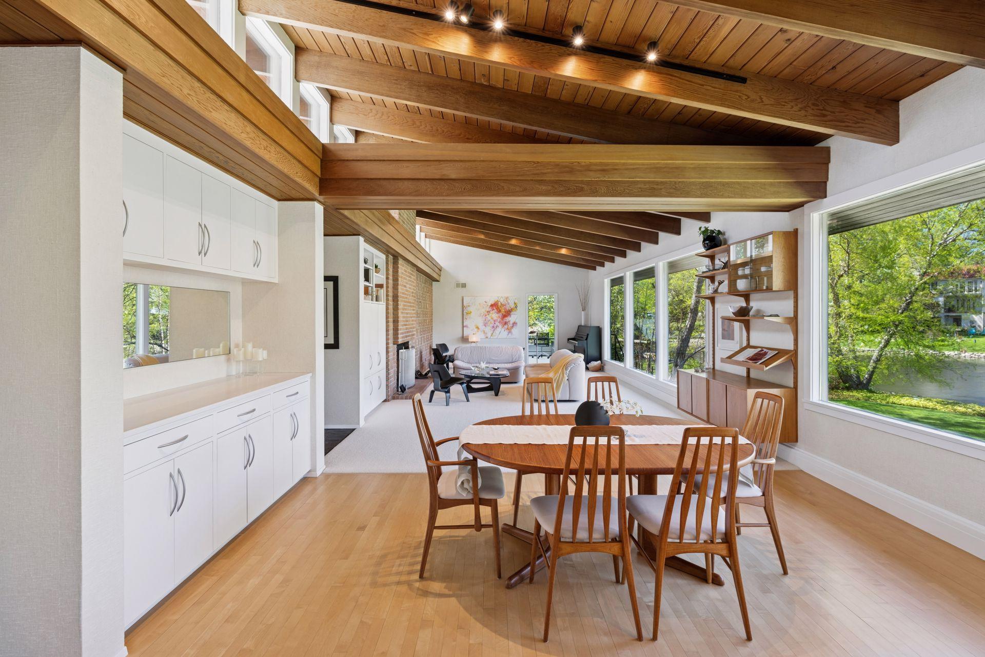 4801 E Sunnyslope Road