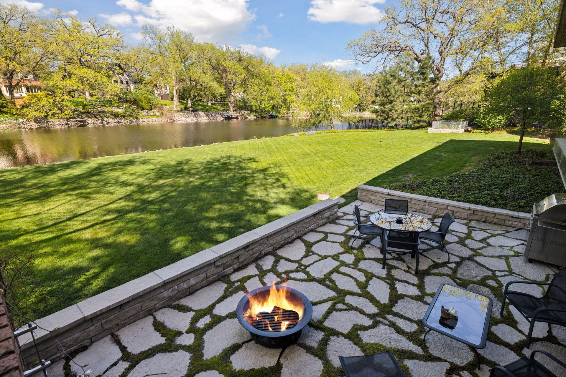 4801 E Sunnyslope Road