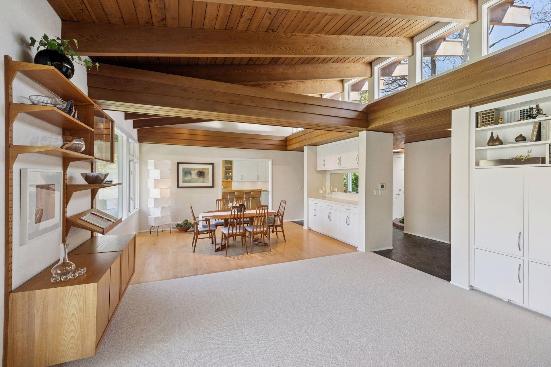 4801 E Sunnyslope Road