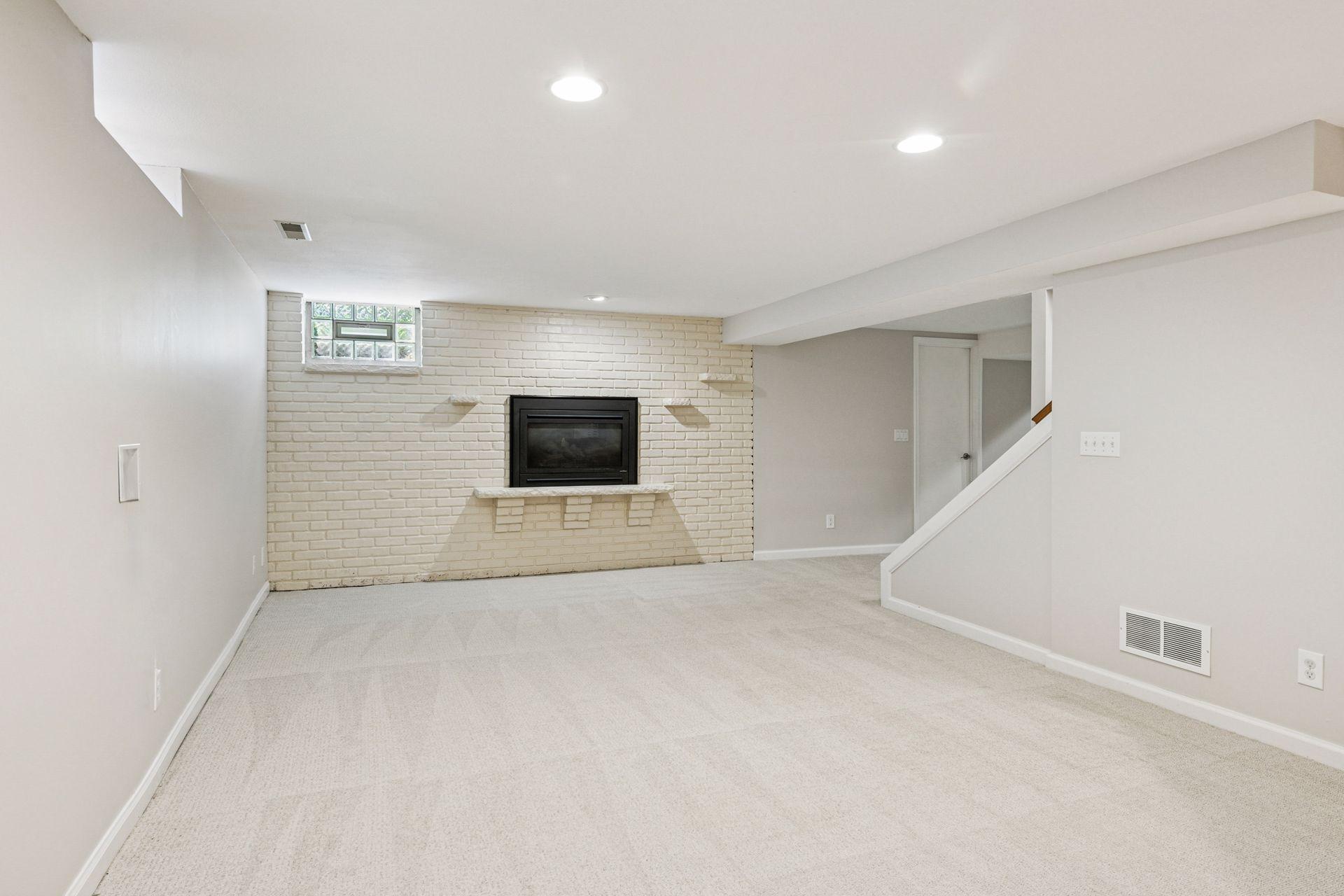 7017 Lee Valley Circle