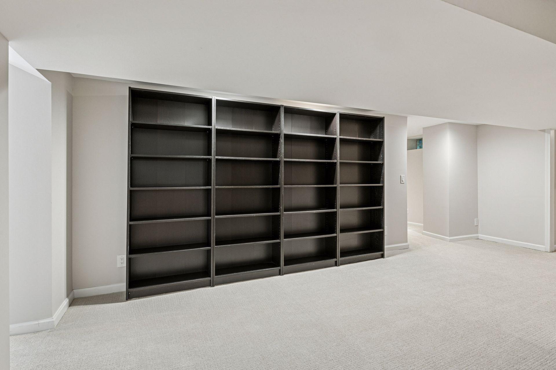 7017 Lee Valley Circle