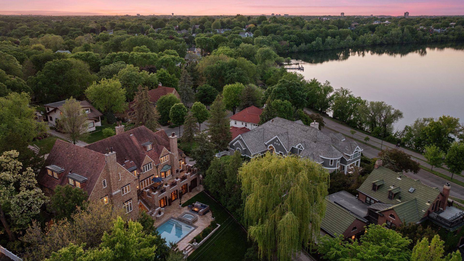 4807 Sheridan Avenue S