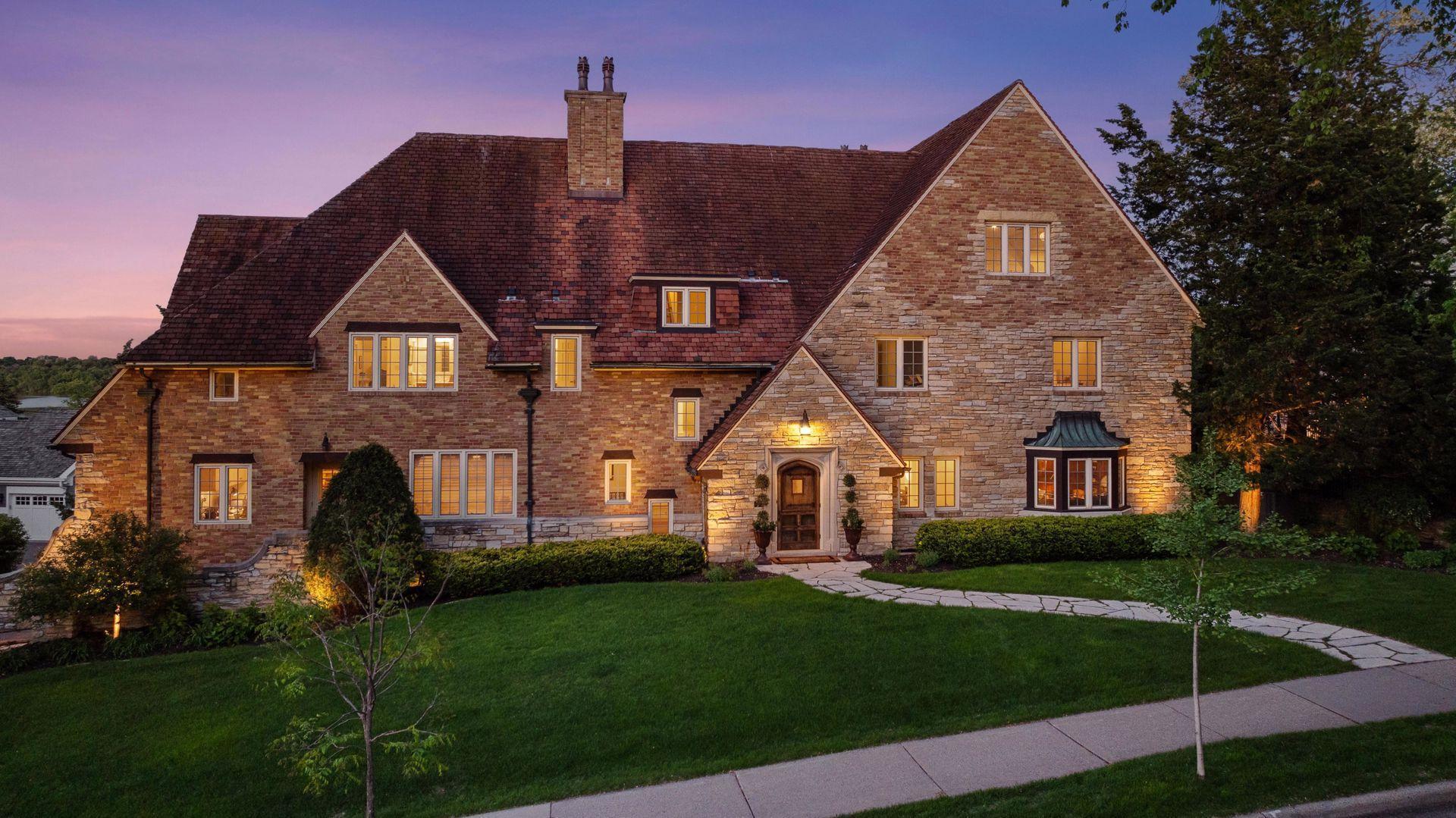 4807 Sheridan Avenue S