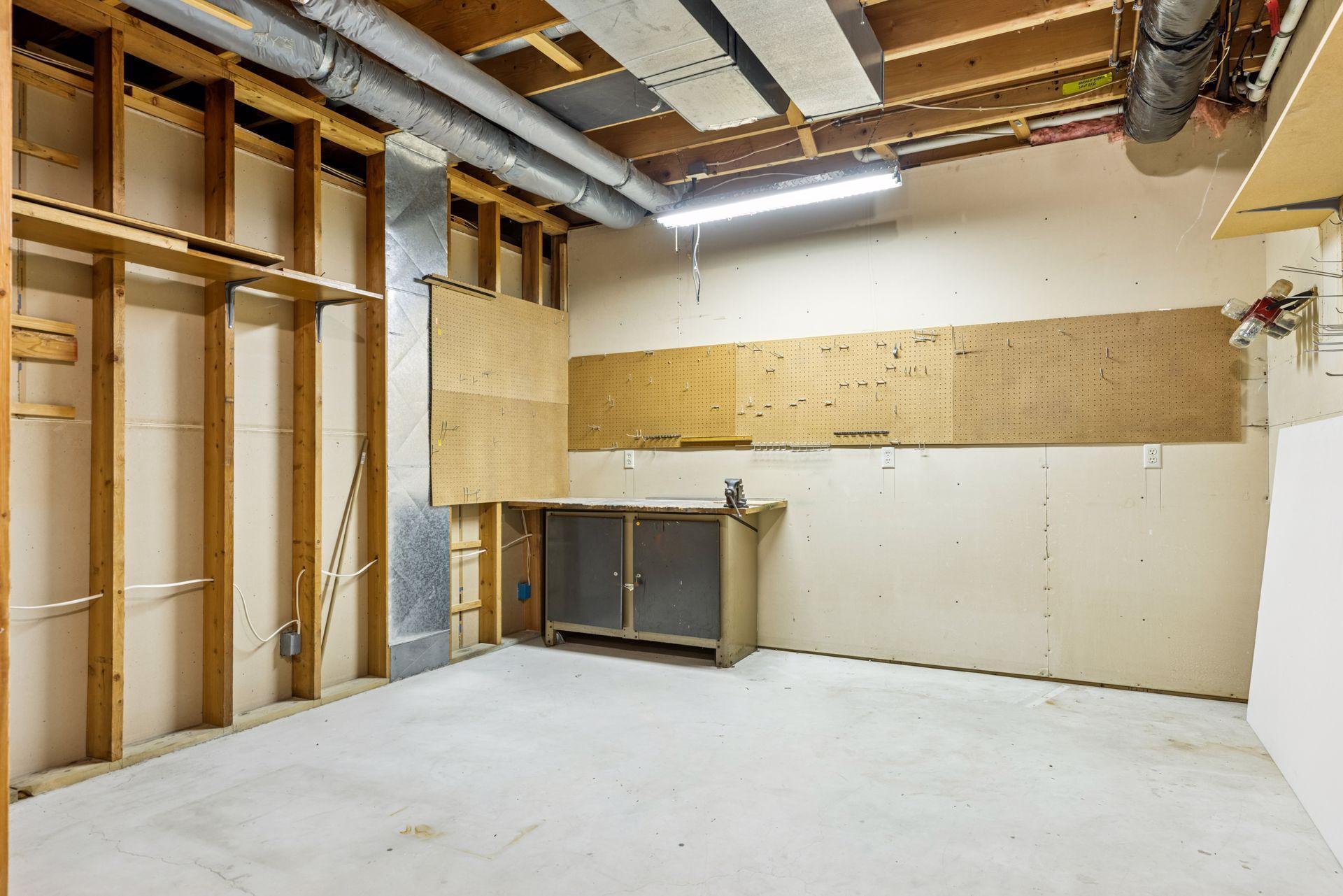 8048 Telegraph Road