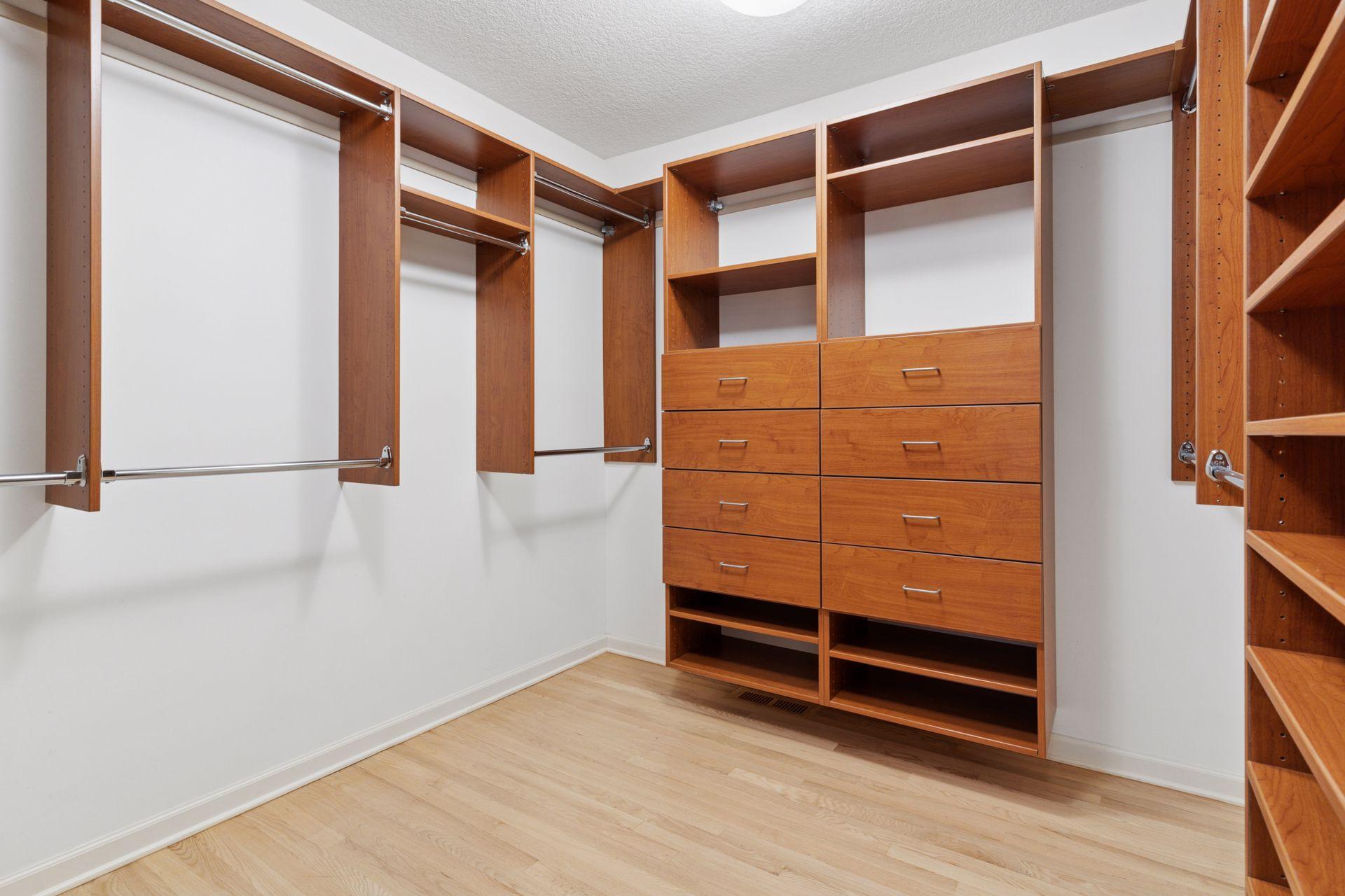 341 Westwood Drive N