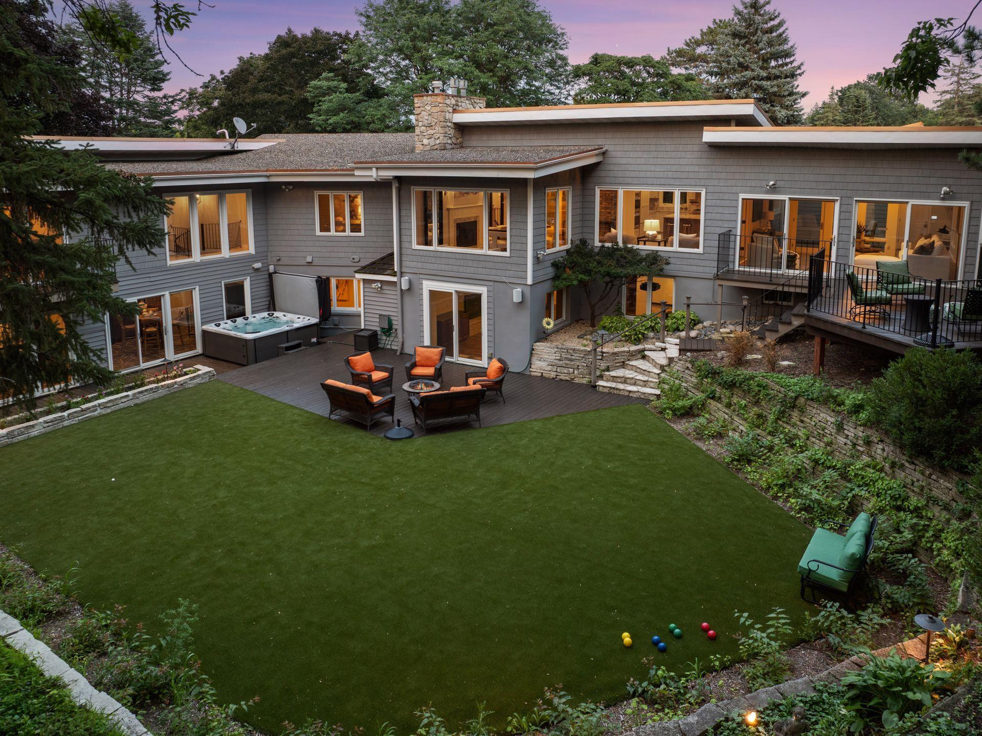 341 Westwood Drive N