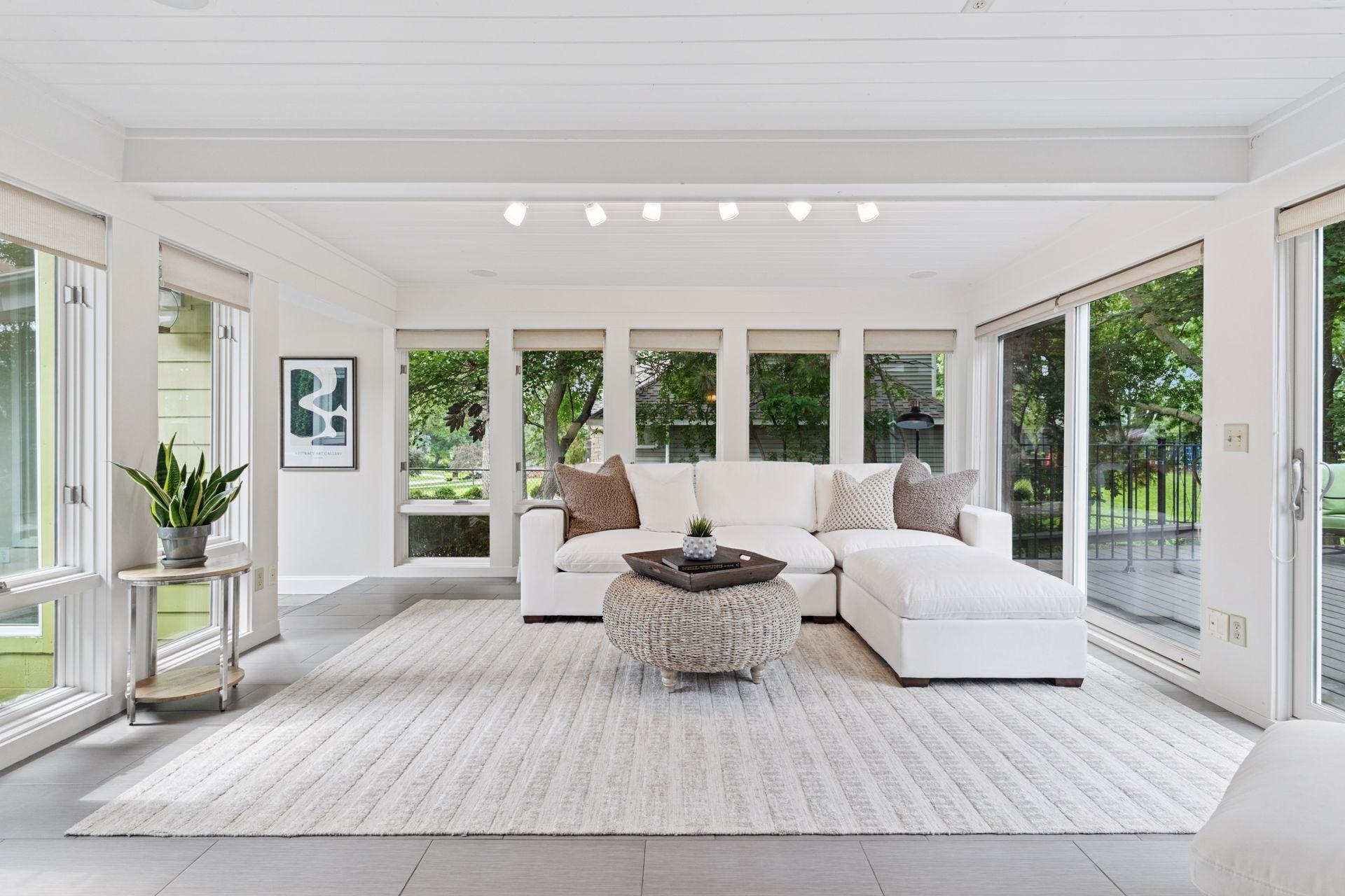 341 Westwood Drive N