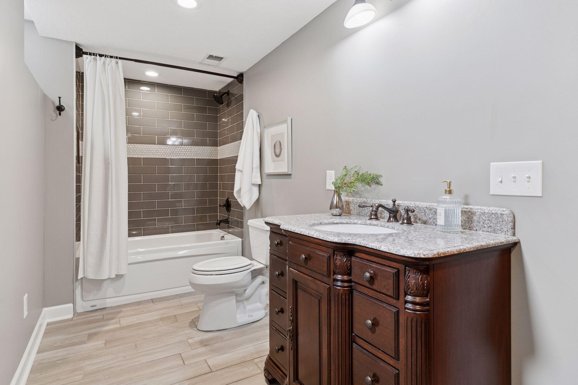 341 Westwood Drive N