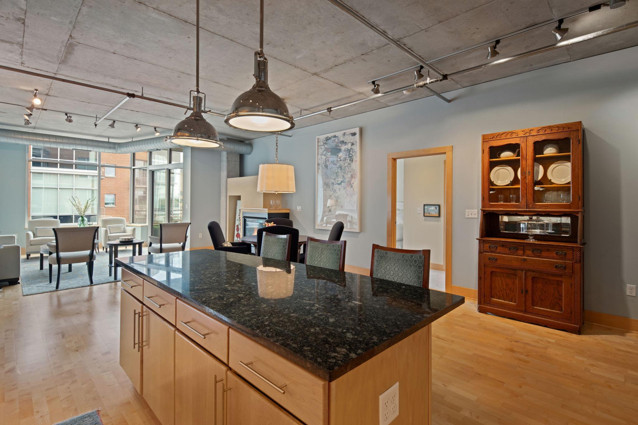 150 2nd Street NE Unit: B513