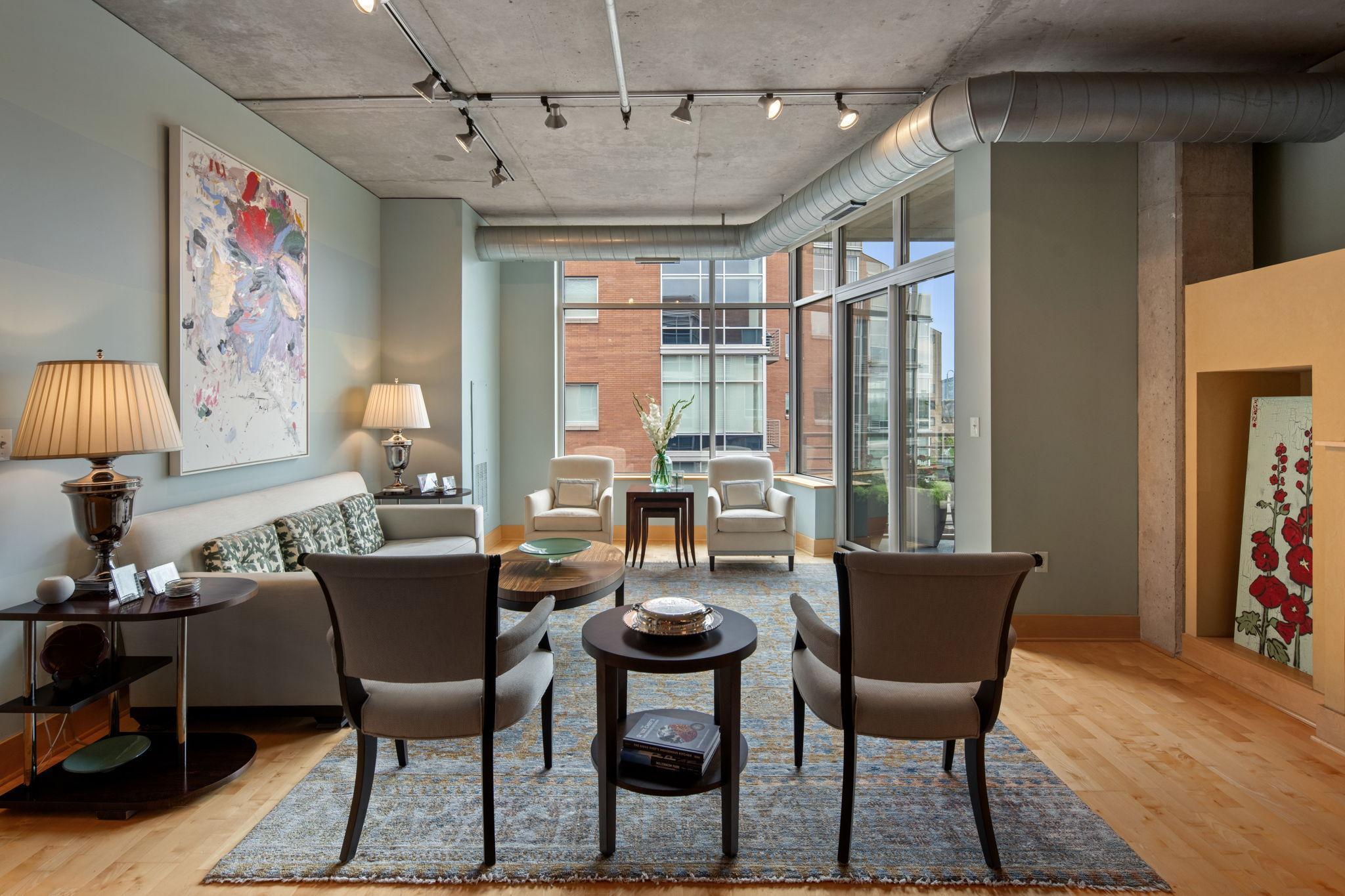 150 2nd Street NE Unit: B513