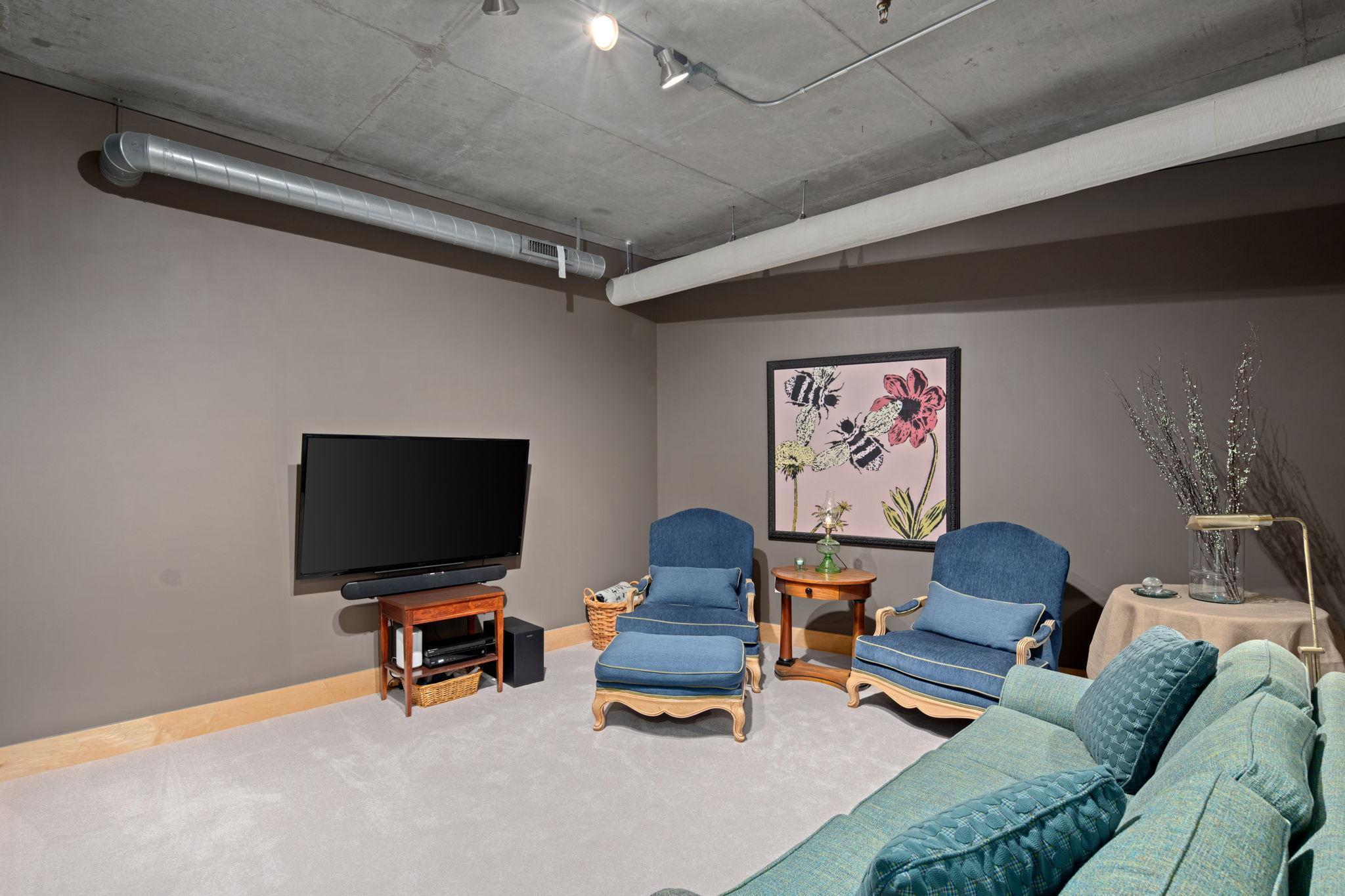 150 2nd Street NE Unit: B513