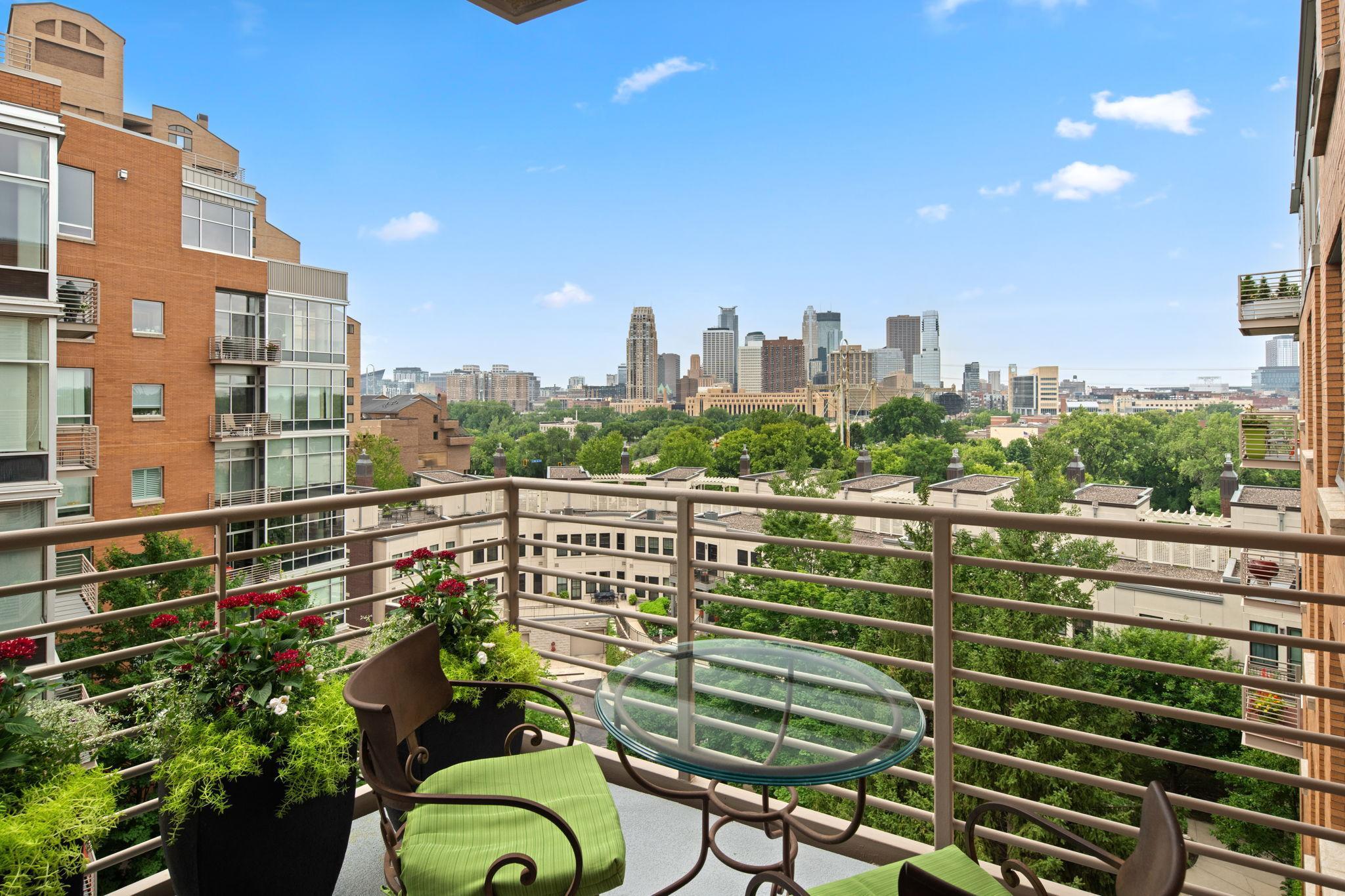 150 2nd Street NE Unit: B513