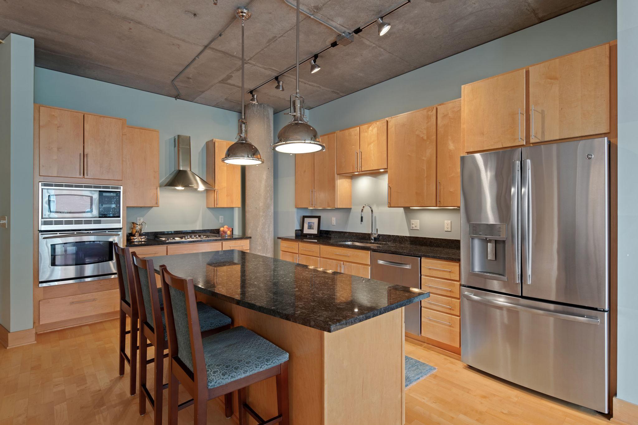 150 2nd Street NE Unit: B513